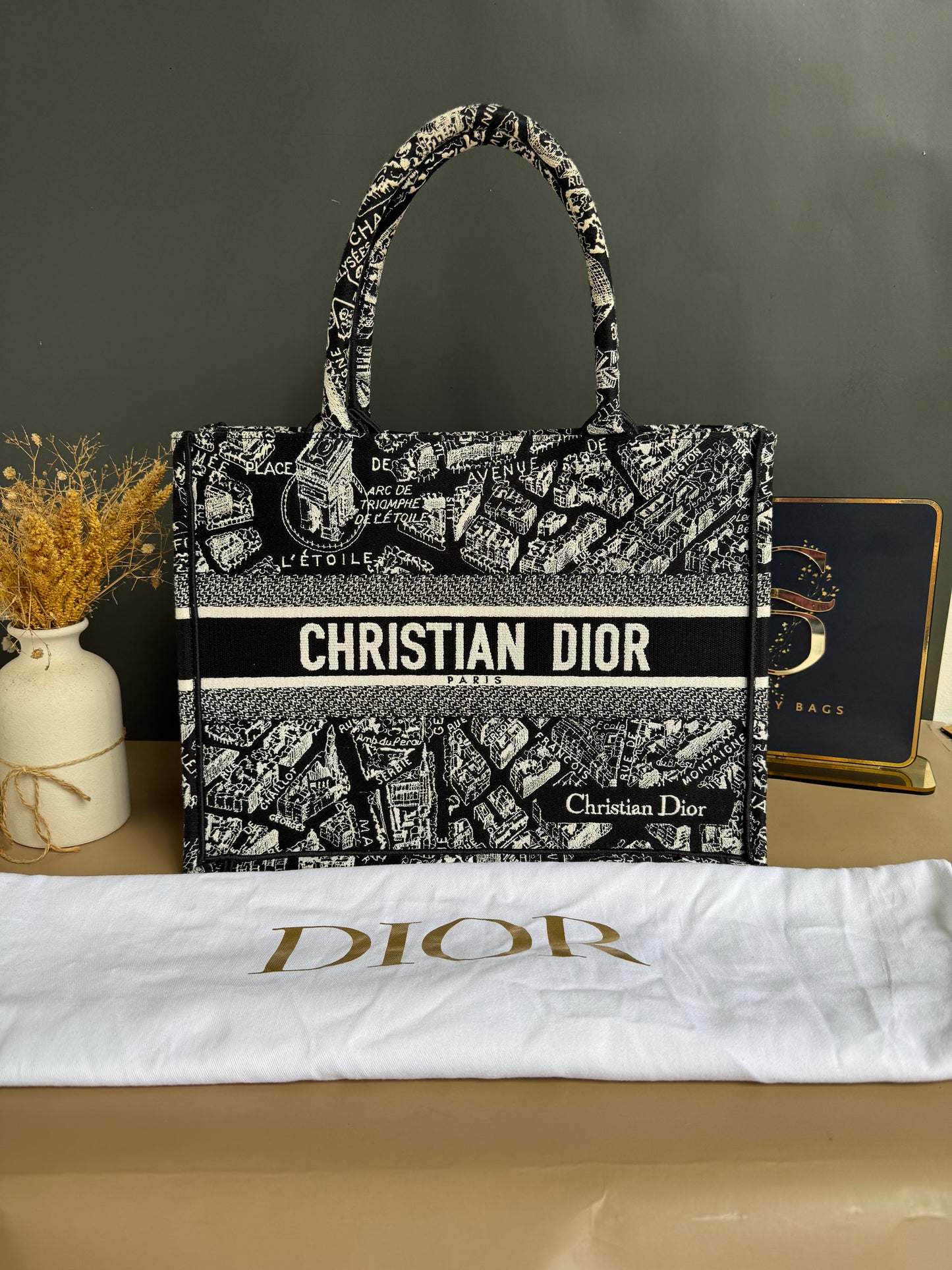 CHRISTIAN DIOR BOOKTOTE MEDIUM