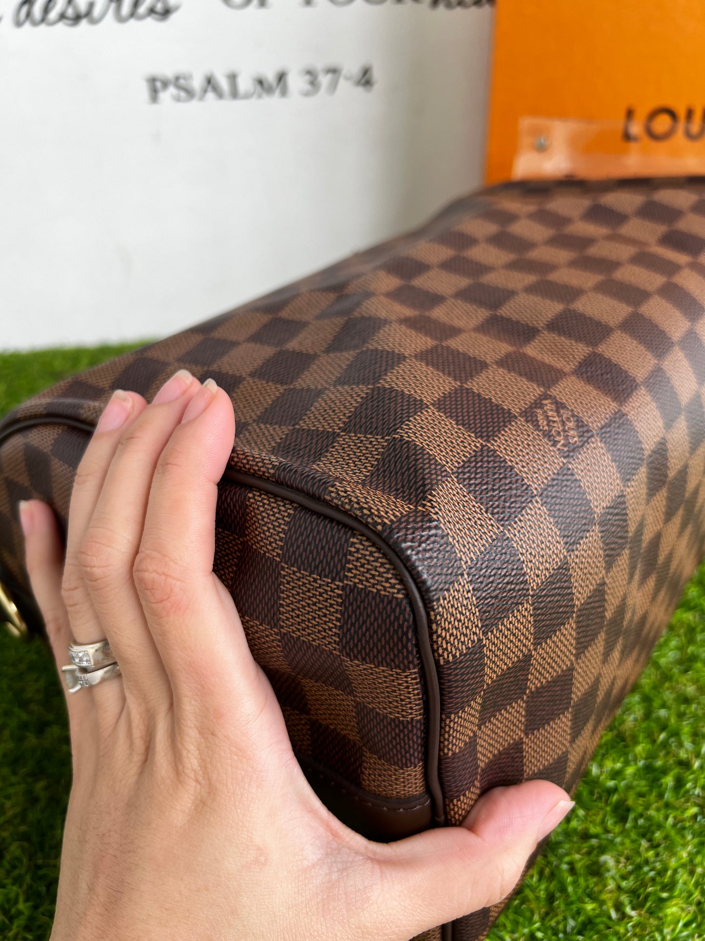 LOUIS VUITTON SPEEDY BANDOULIERE 30