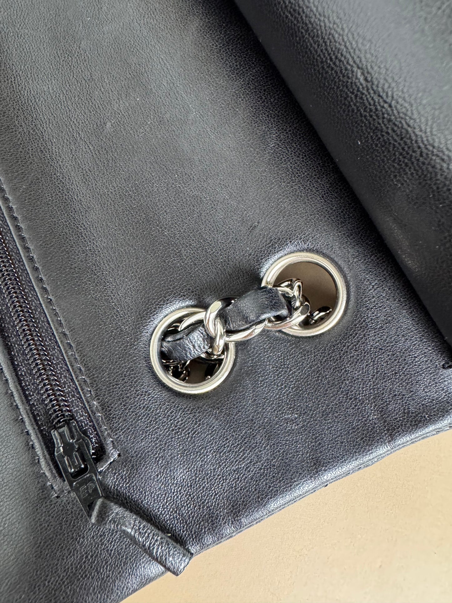 CHANEL CLASSIC MEDIUM DF