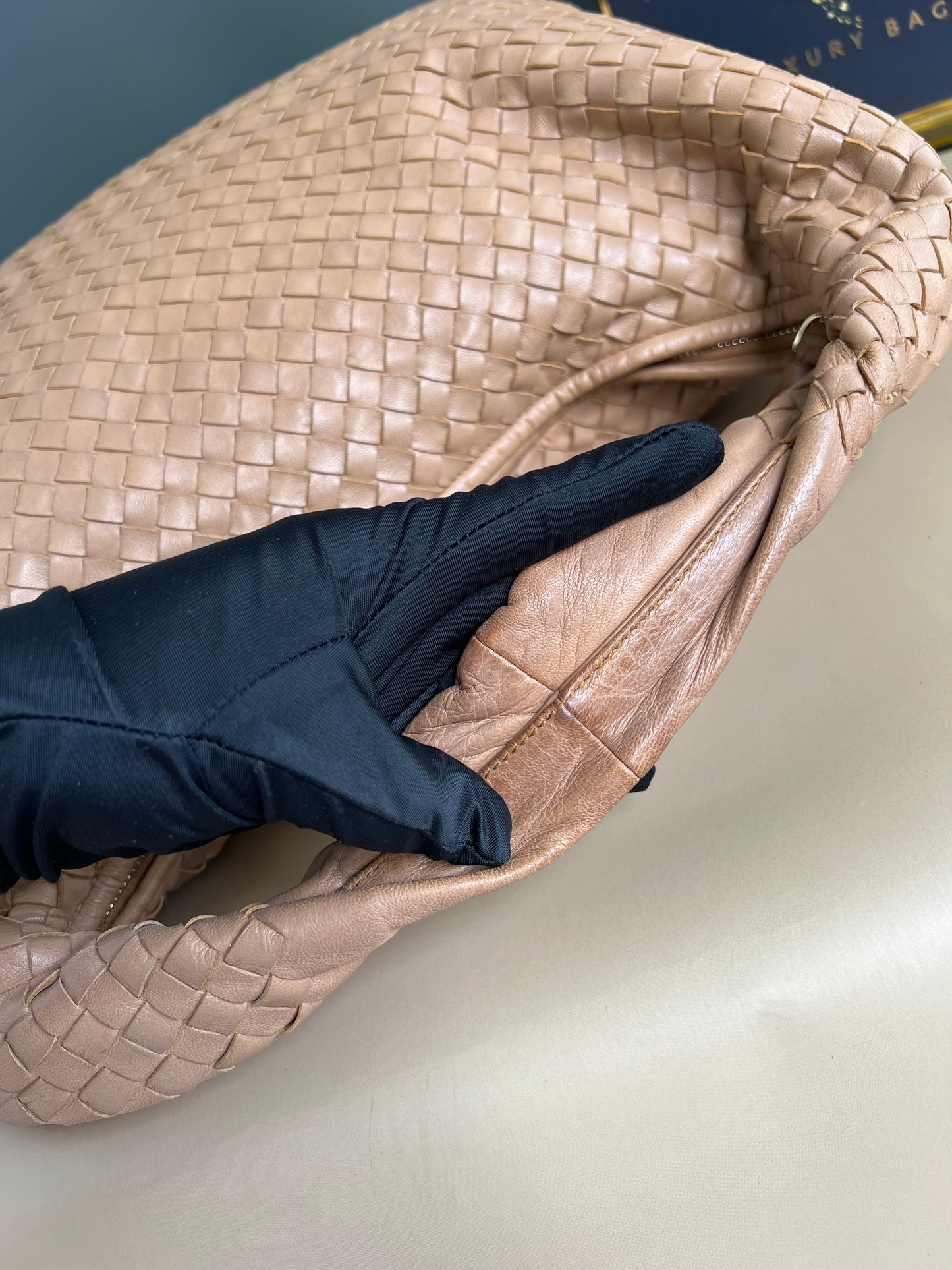 BOTTEGA VENETTA HOBO BAG