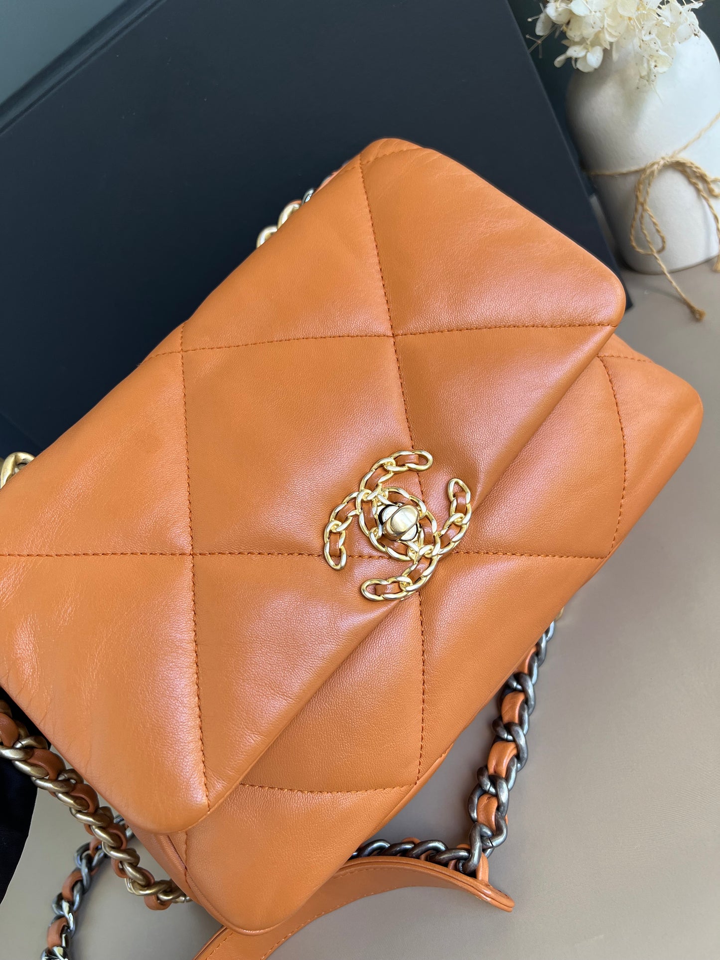 CHANEL C19 SMALL CARAMEL 21P