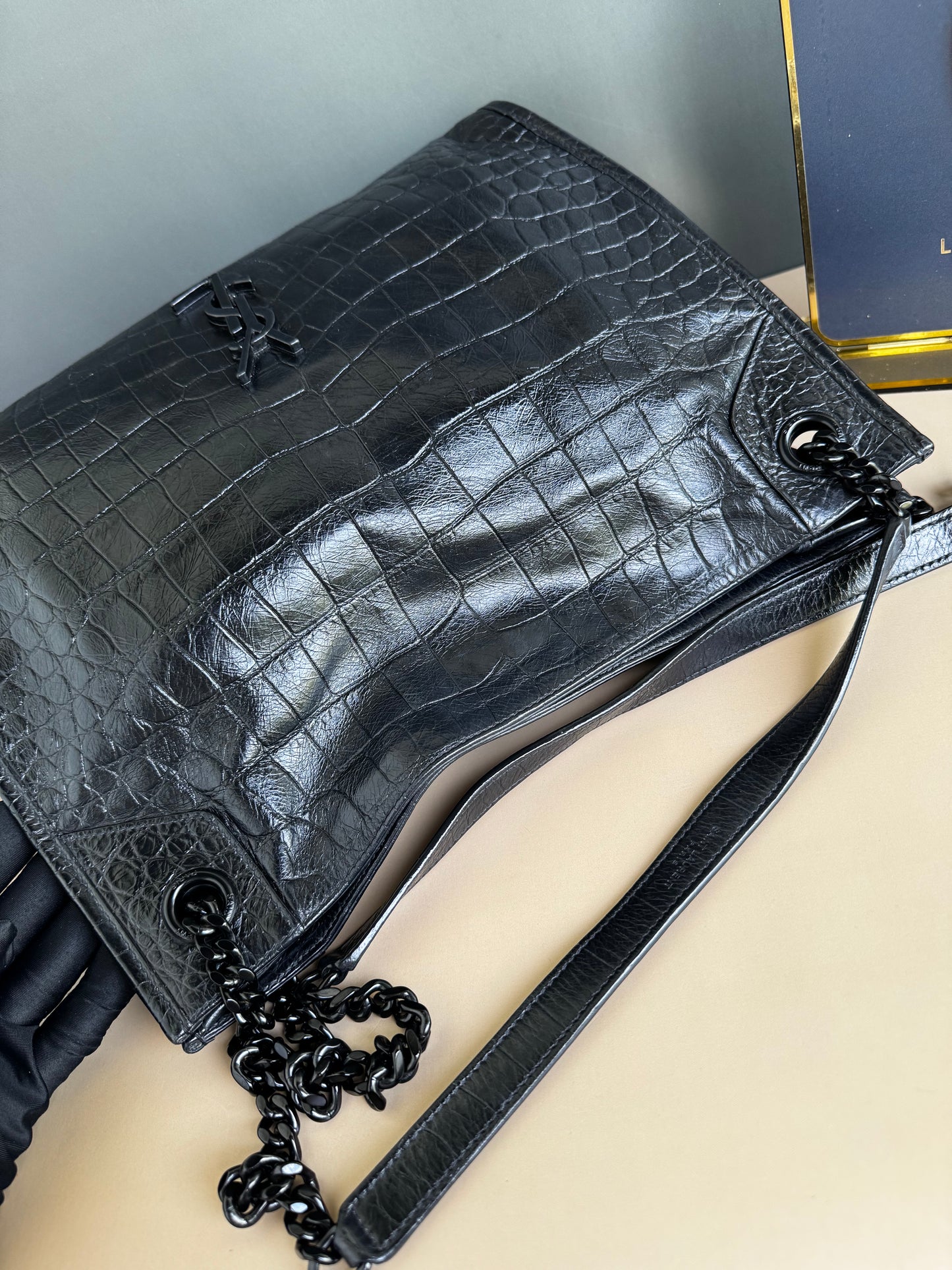 YSL NIKI SHOPPING IN CROCODILE EMBOSSED LEATHER