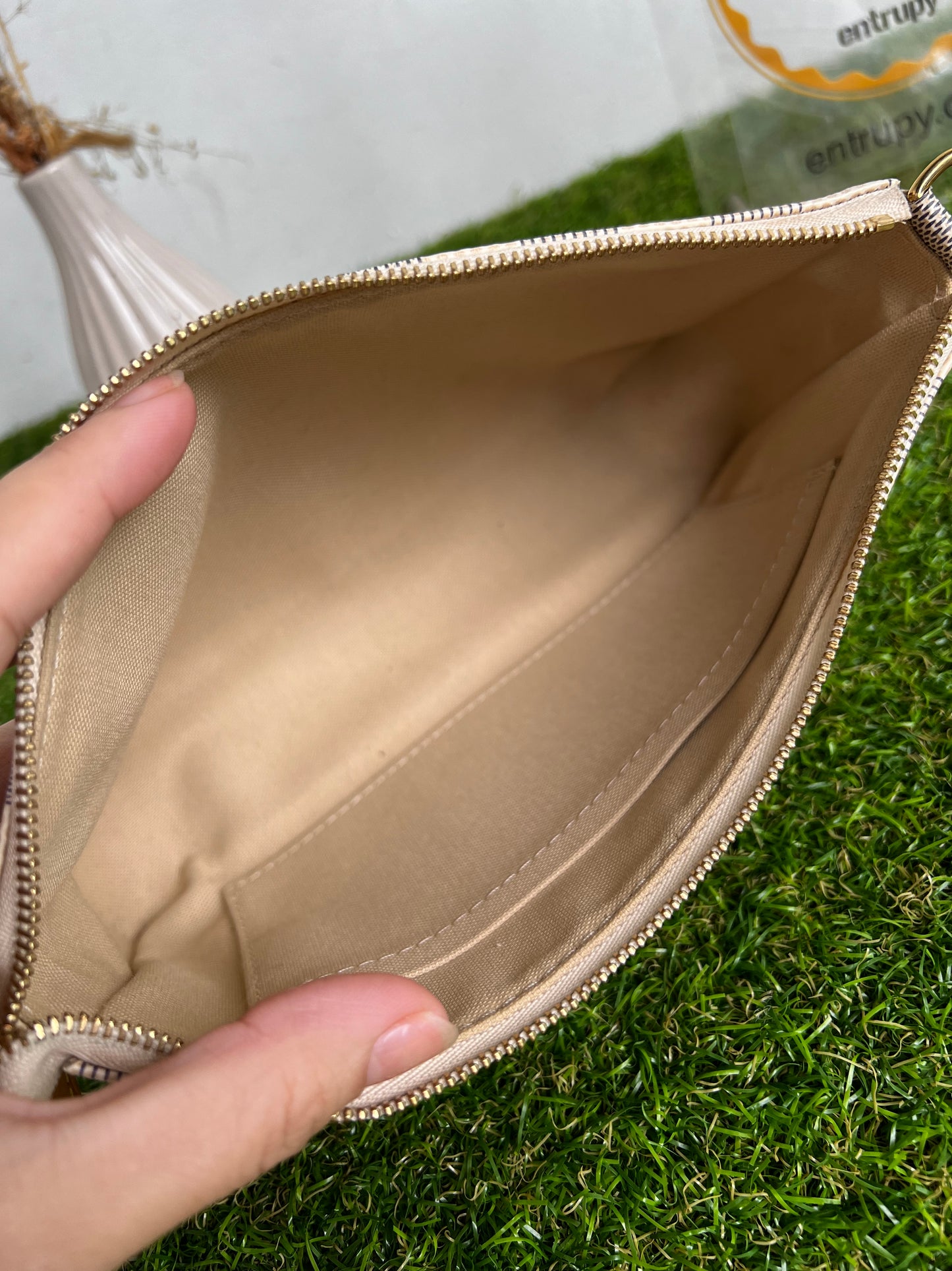 LOUIS VUITTON POCHETTE AZUR