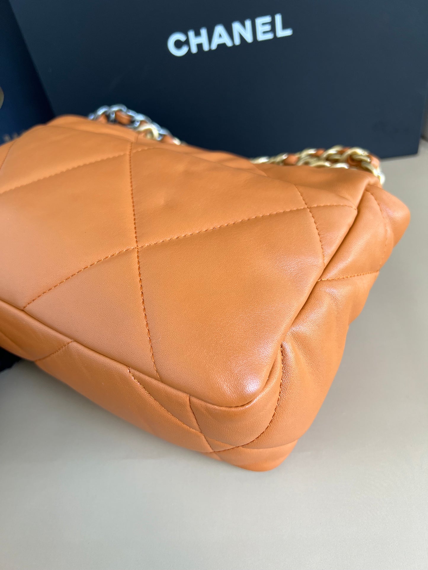 CHANEL C19 SMALL CARAMEL 21P