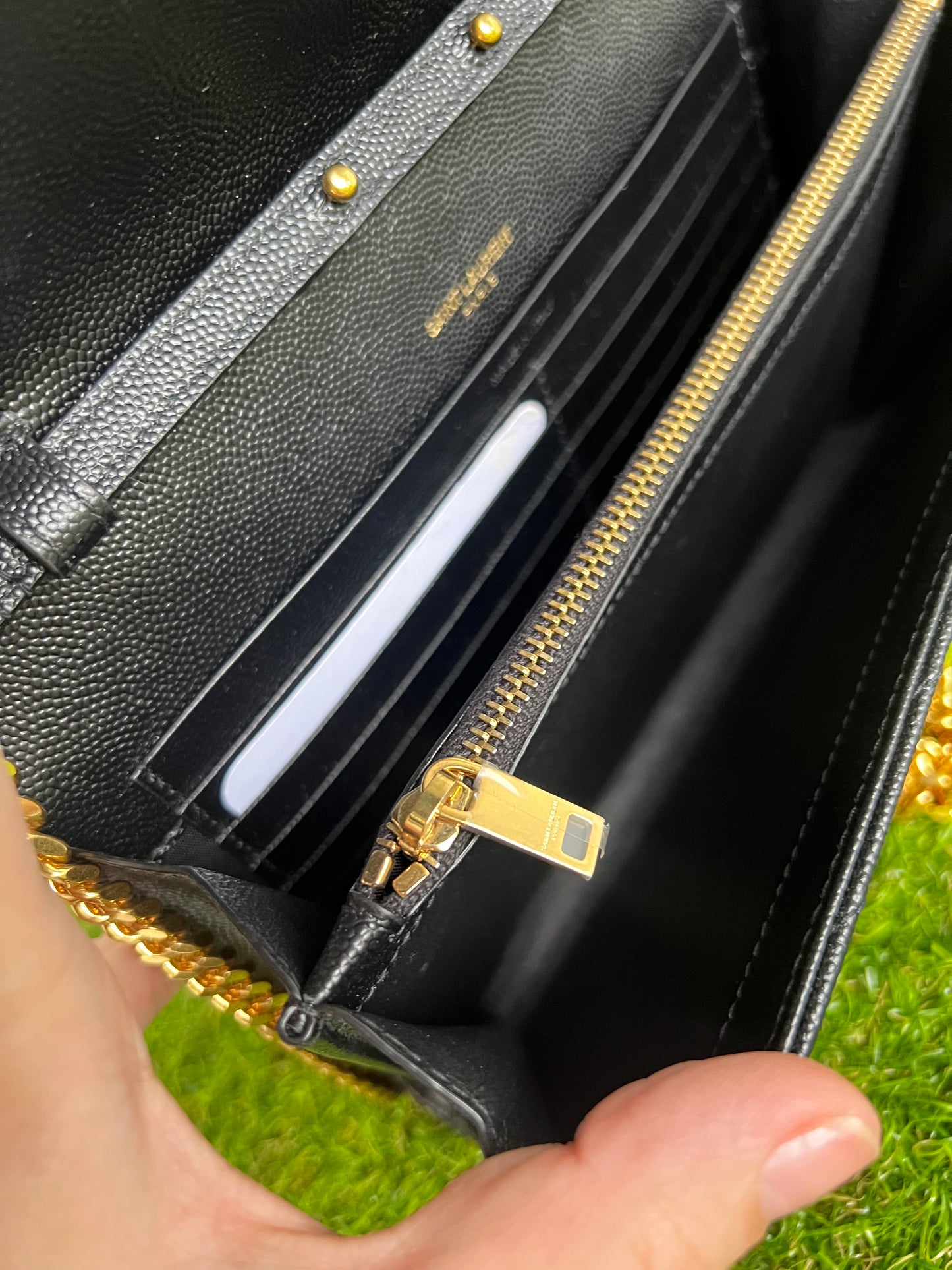 YSL WALLET ON CHAIN MEDIUM