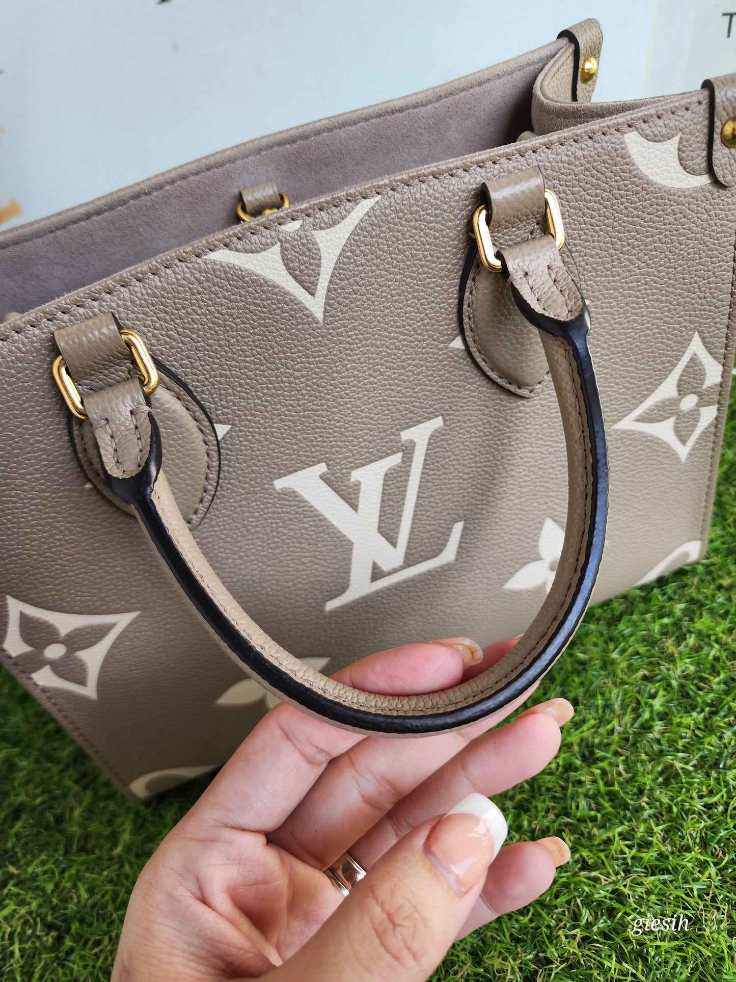 Louis Vuitton OTG Pm bi color emperiente