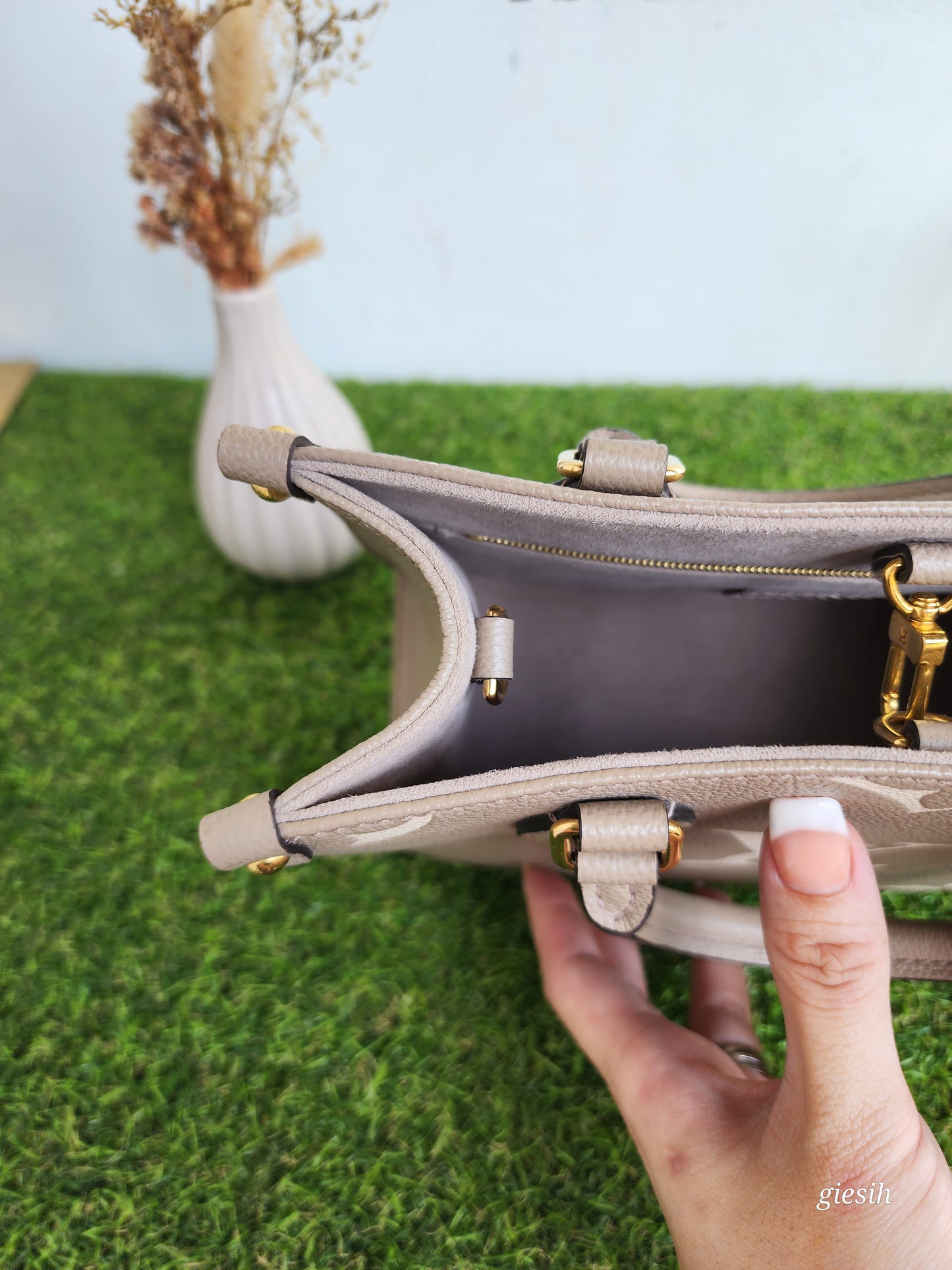 Louis Vuitton OTG Pm bi color emperiente