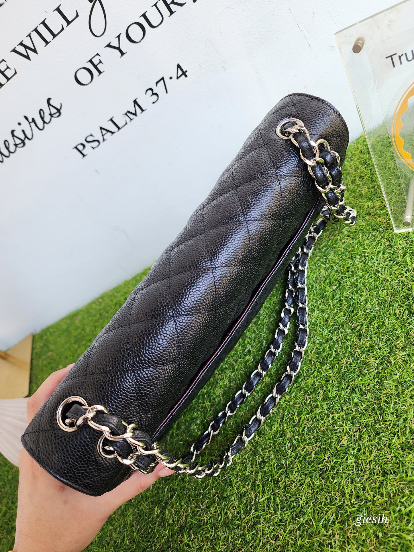 Chanel Classic Jumbo Flap