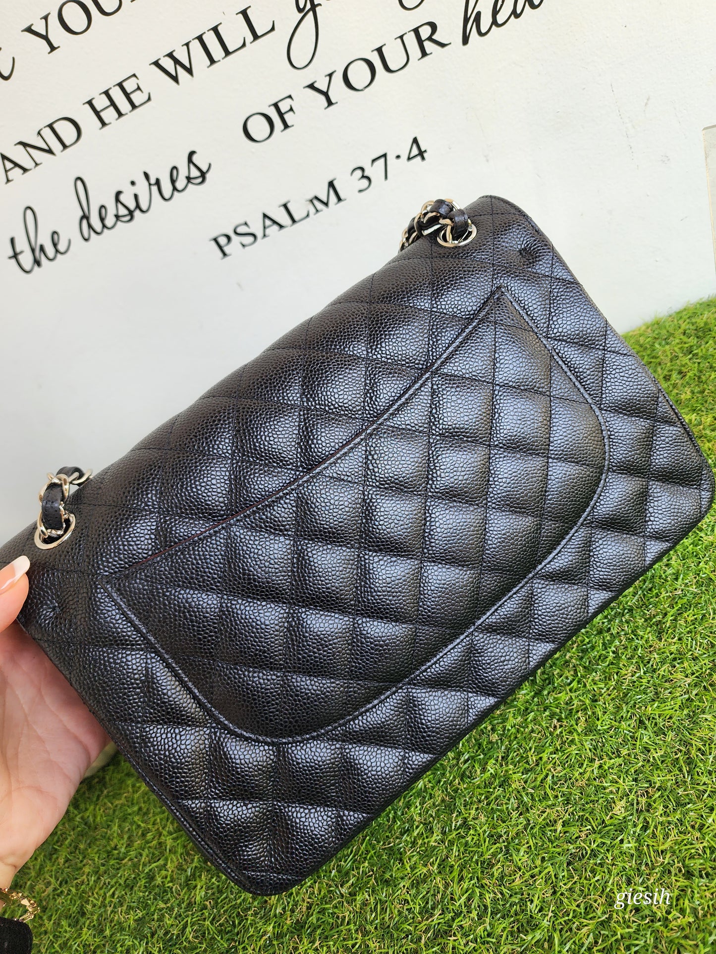 Chanel Classic Jumbo Flap