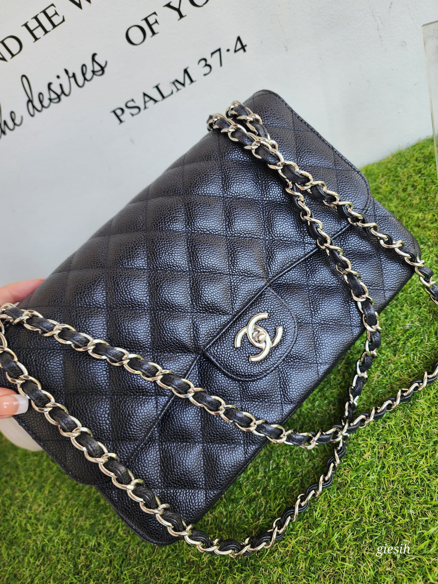 Chanel Classic Jumbo Flap