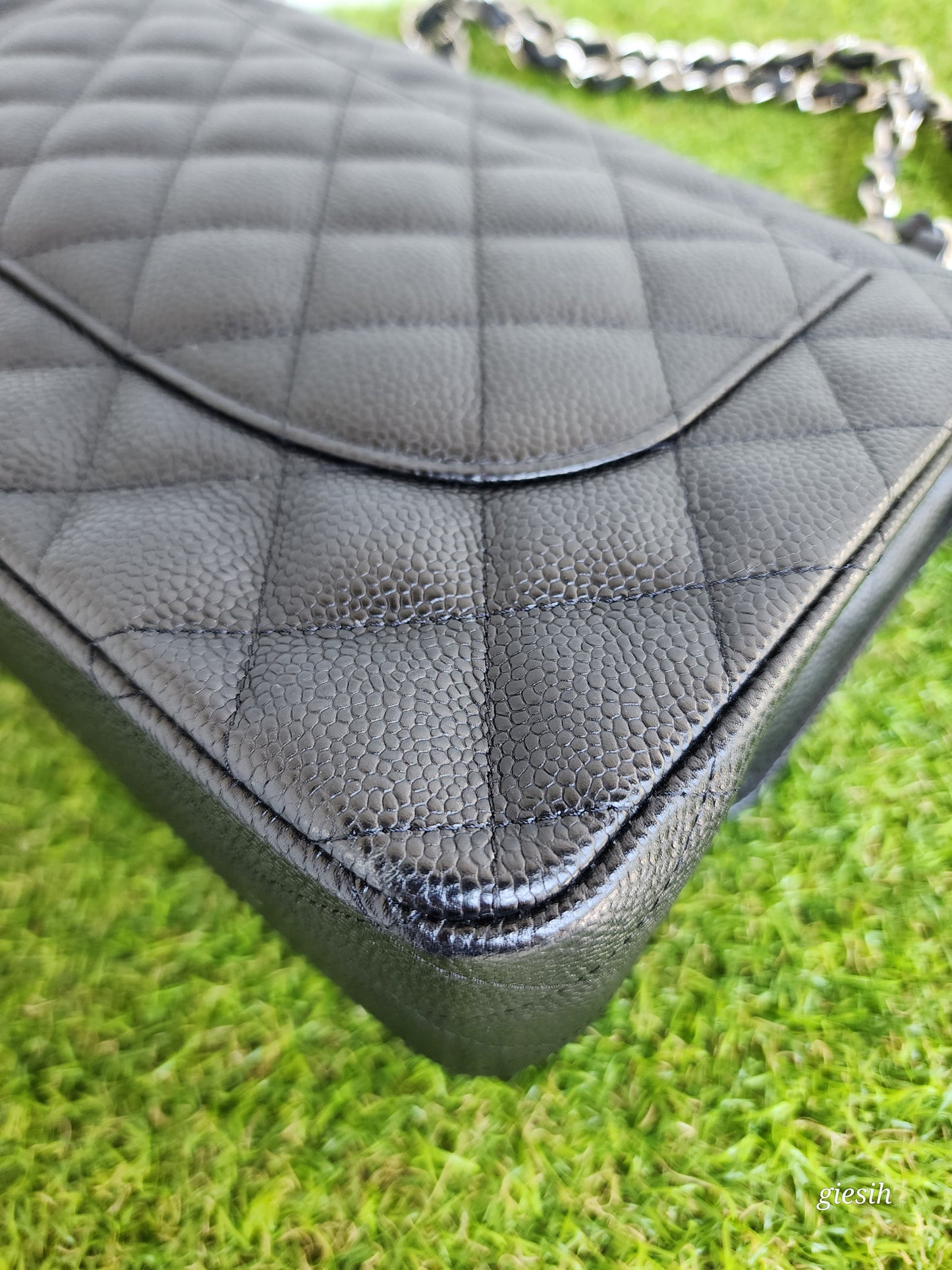 Chanel Classic Jumbo Flap