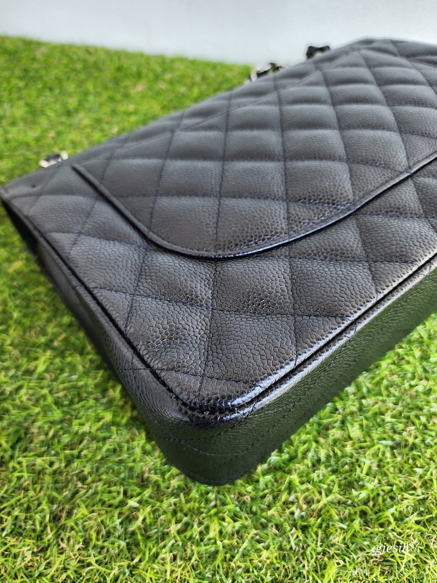 Chanel Classic Jumbo Flap