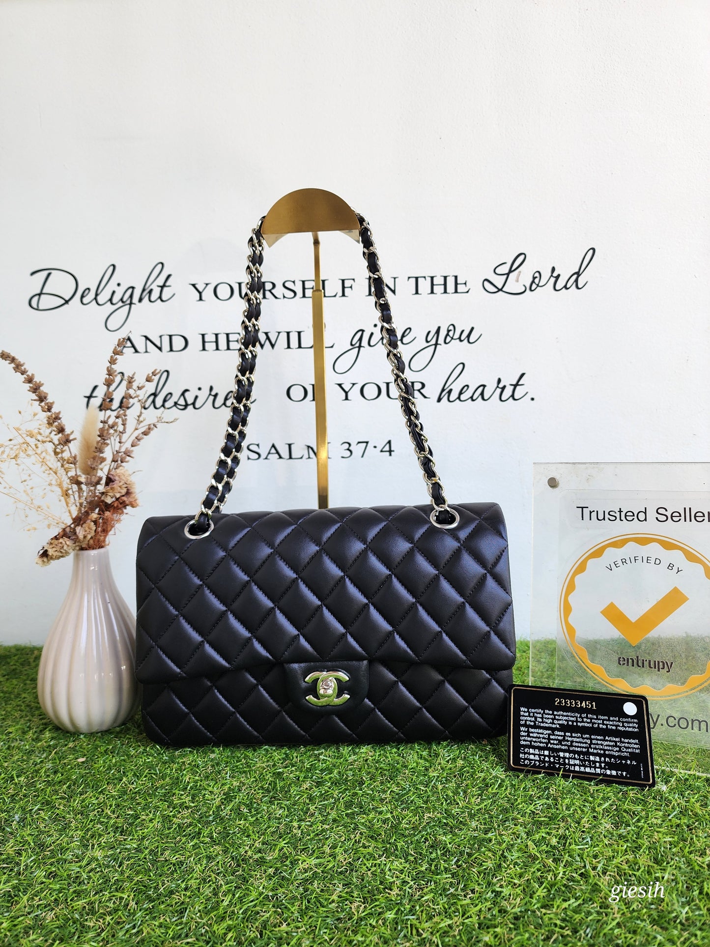 Chanel Classic Medium Flap