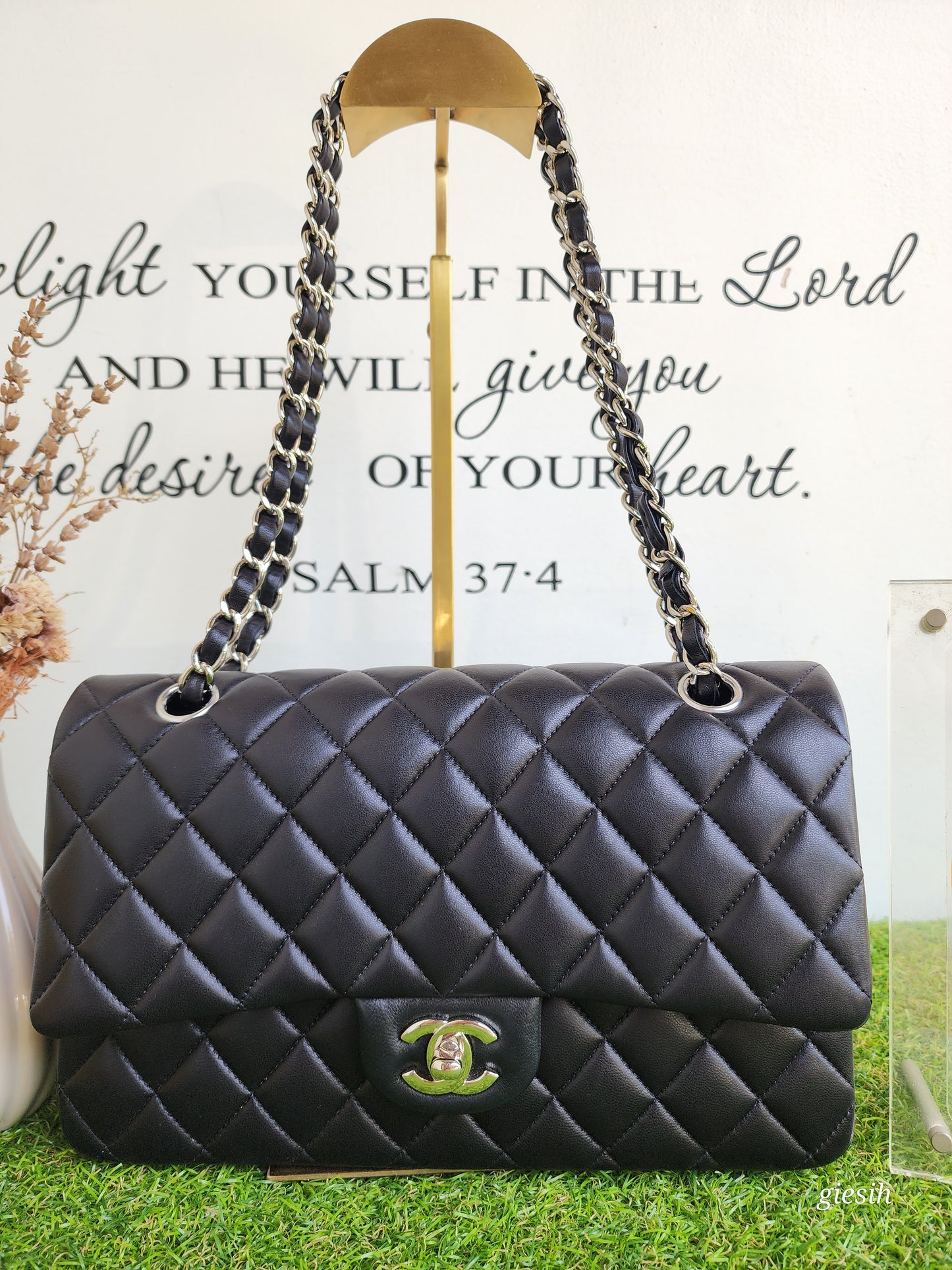 Chanel Classic Medium Flap