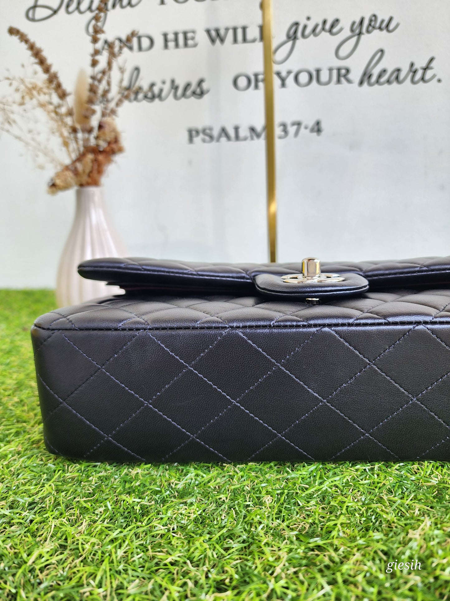 Chanel Classic Medium Flap