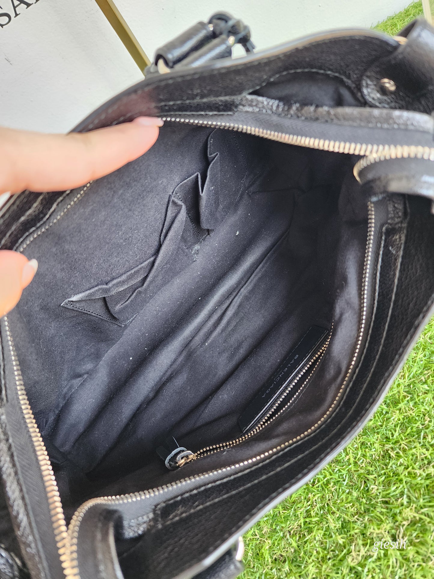 Balenciaga Town Black SHW