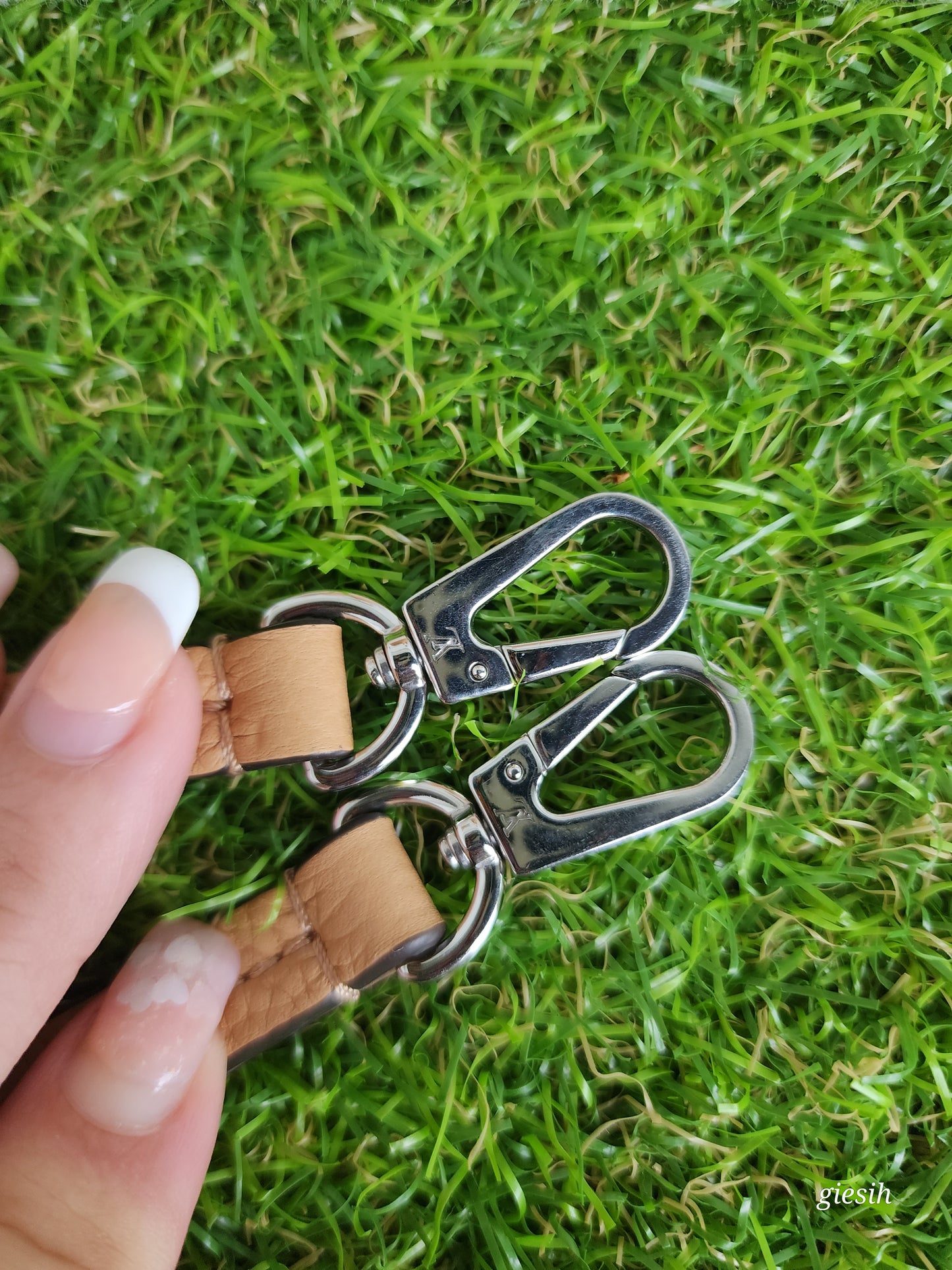 Louis Vuitton Bella Mahina leather