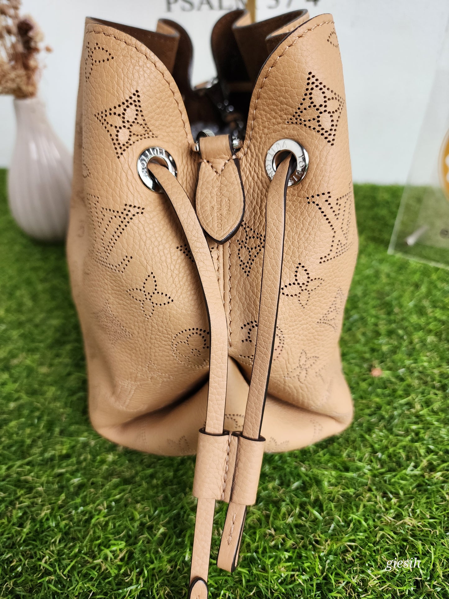 Louis Vuitton Bella Mahina leather