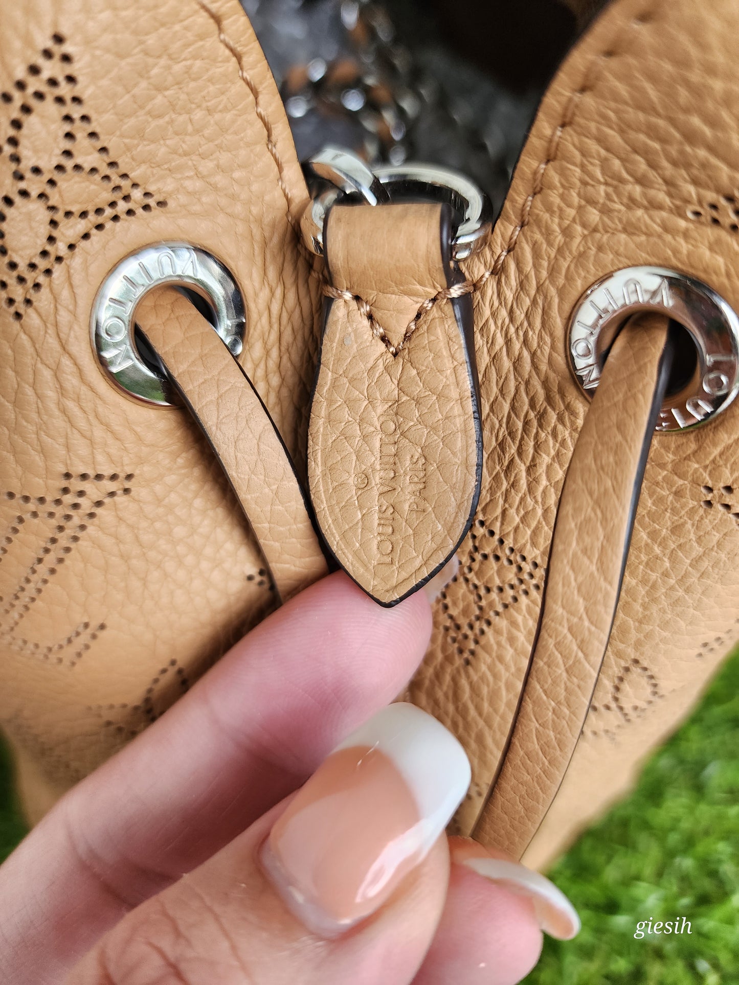 Louis Vuitton Bella Mahina leather