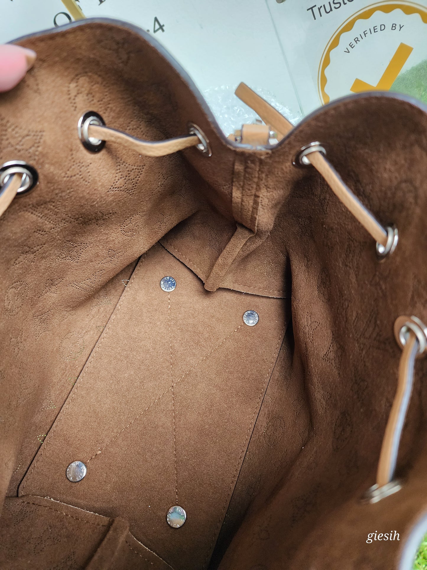 Louis Vuitton Bella Mahina leather