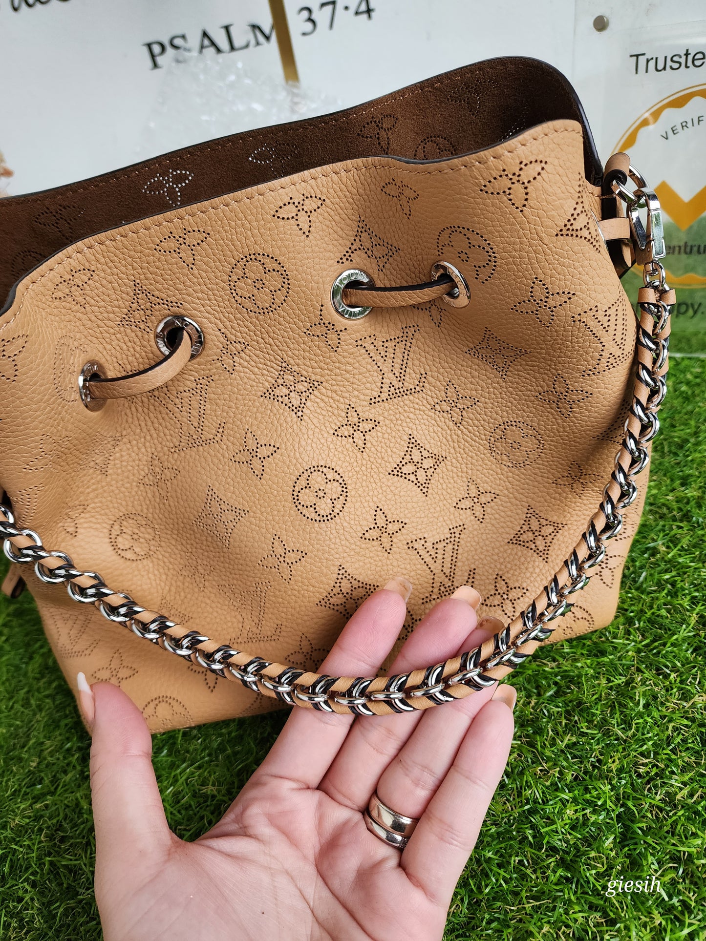 Louis Vuitton Bella Mahina leather