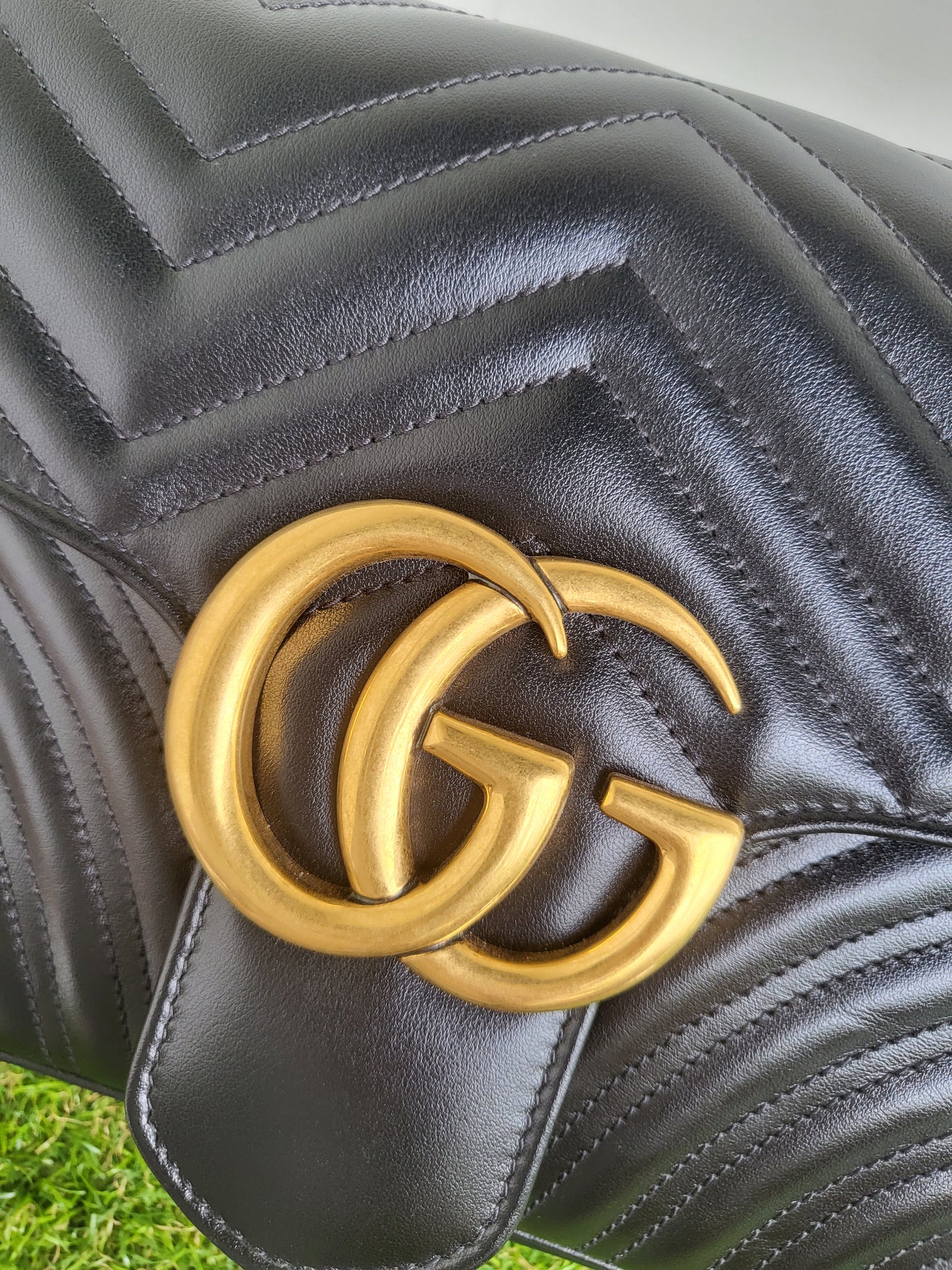 GG Marmont medium shoulder bag