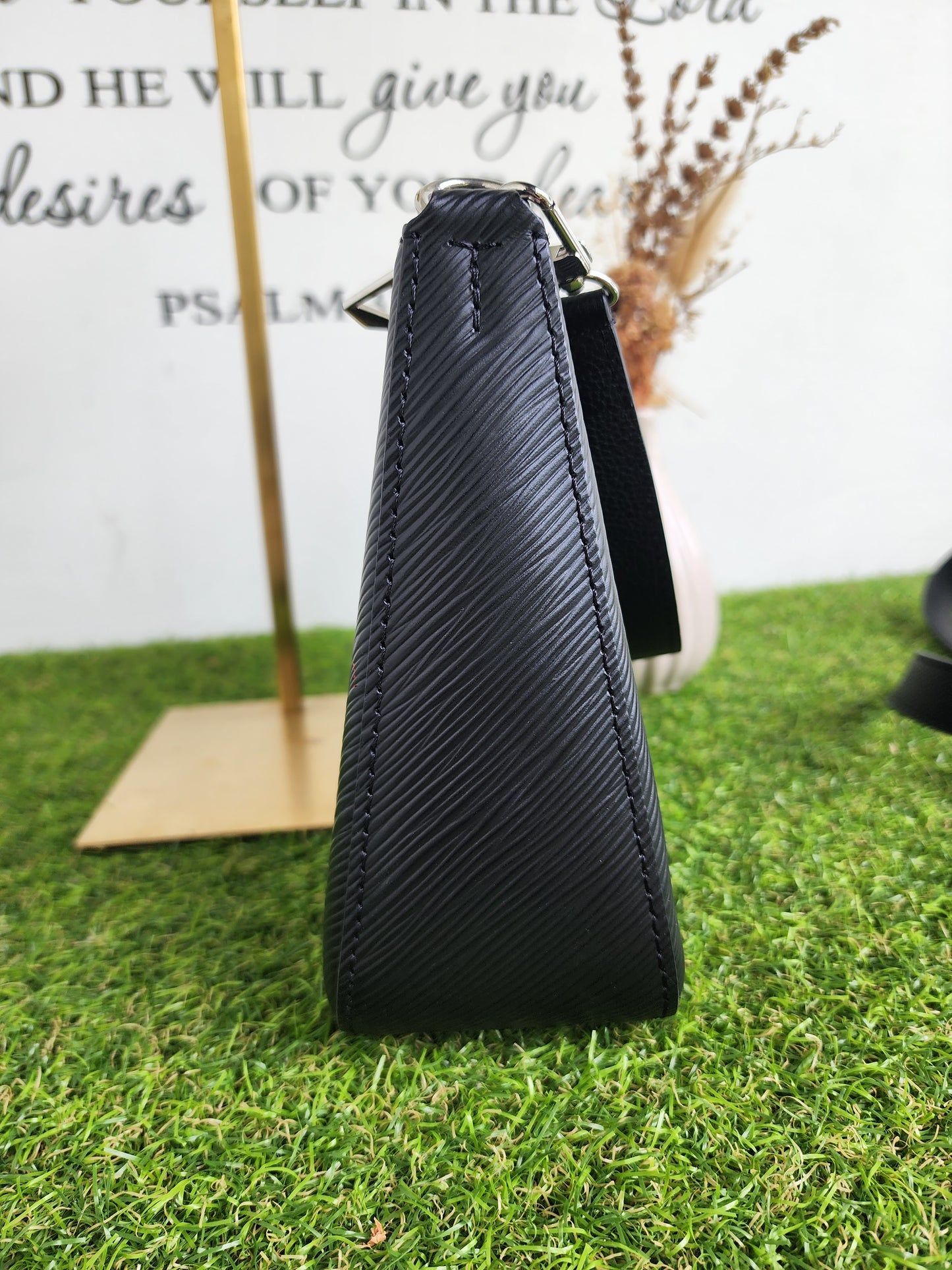 Louis Vuitton Marelle Black/White