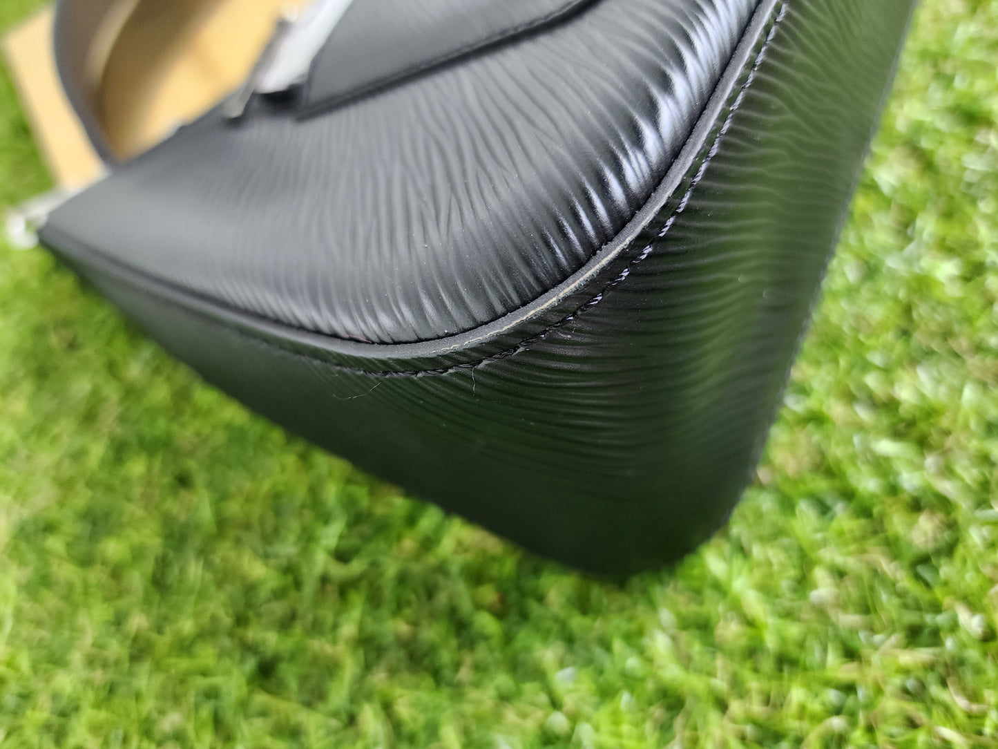Louis Vuitton Marelle Black/White