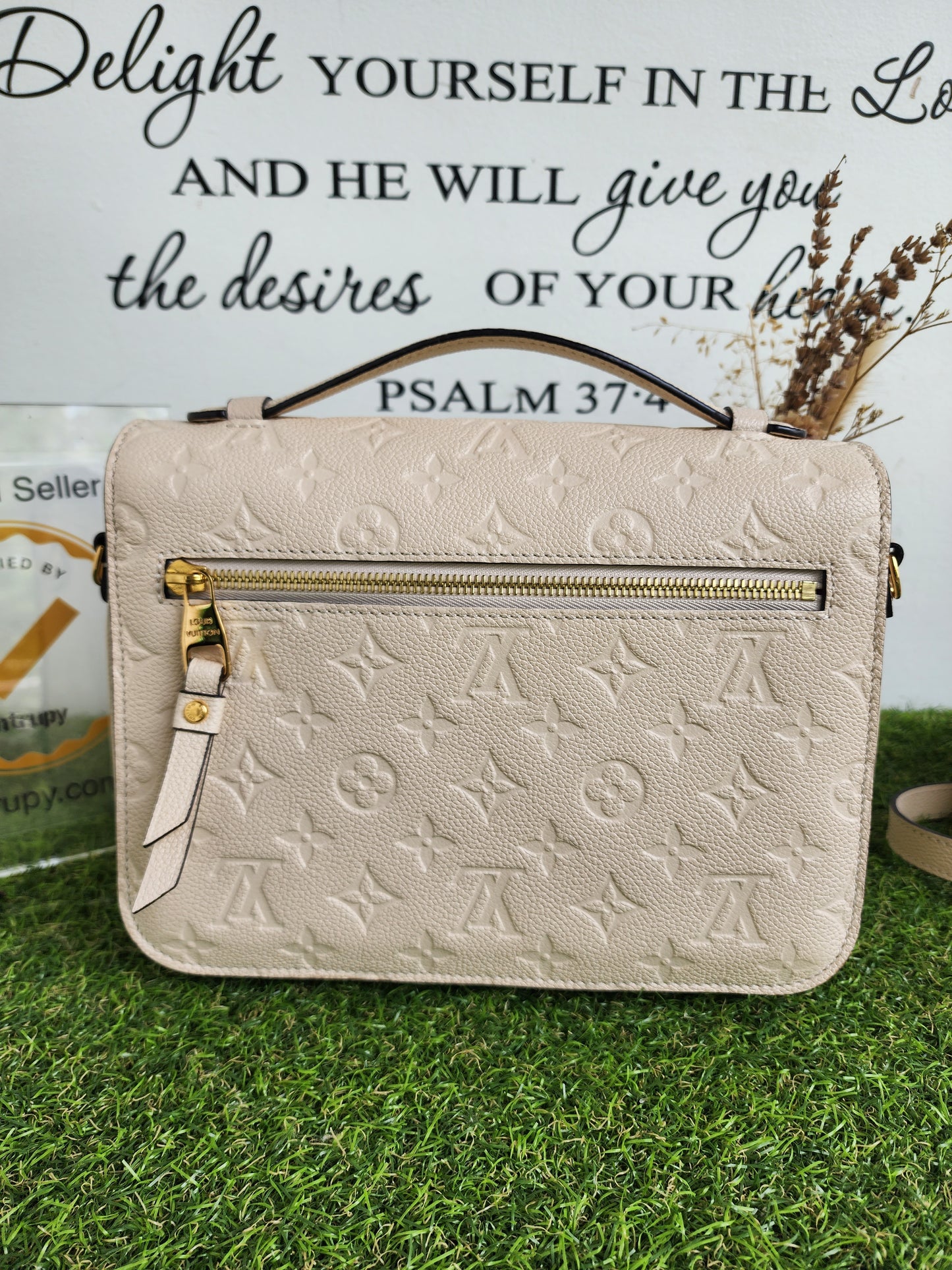 Louis Vuitton Pochette Metis Empreiente