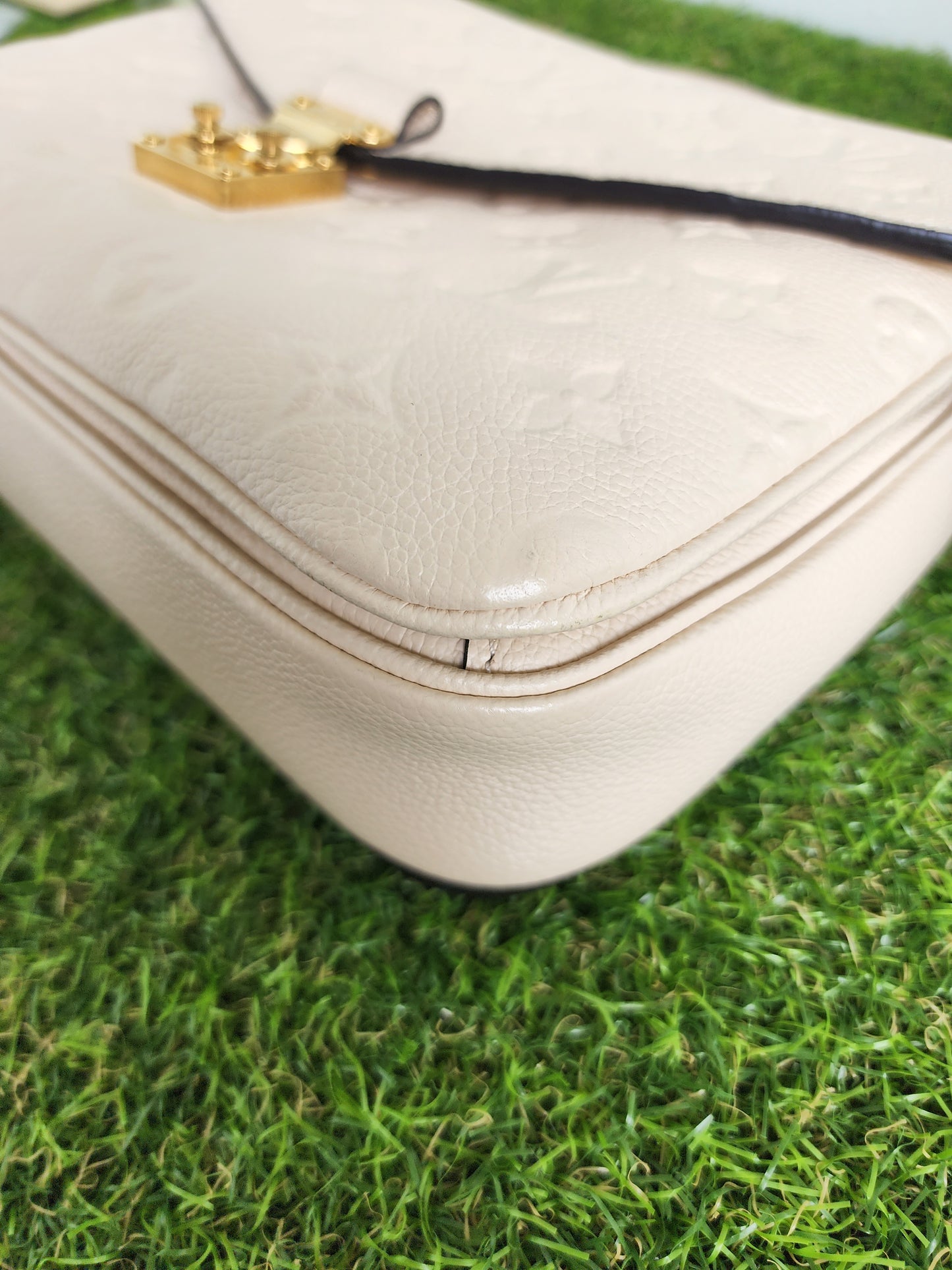 Louis Vuitton Pochette Metis Empreiente