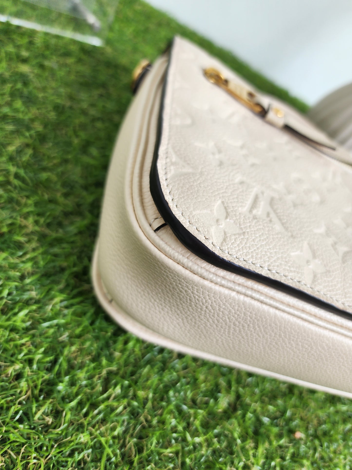 Louis Vuitton Pochette Metis Empreiente
