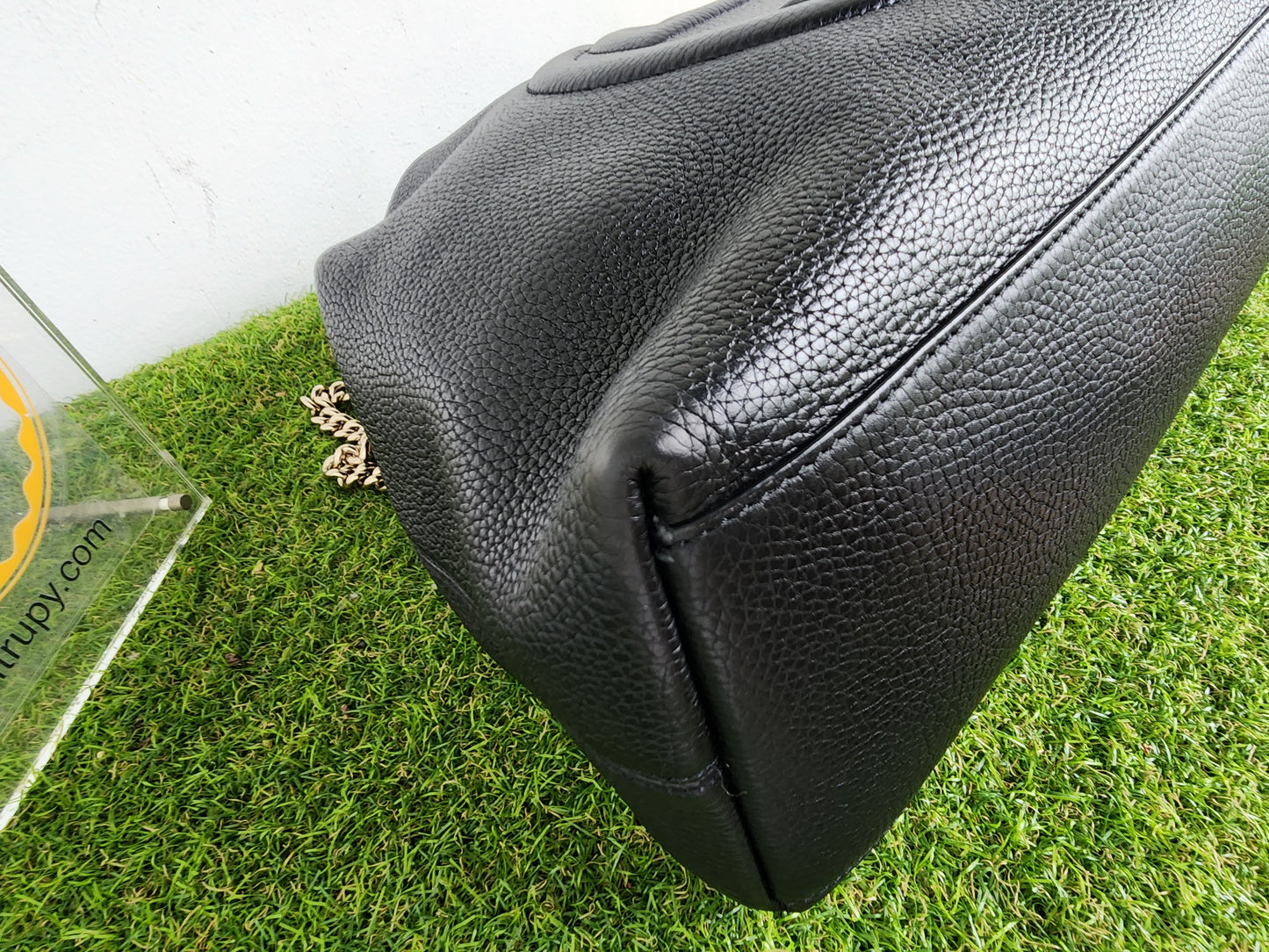 Gucci Soho Medium Black Double Leather Chain Shoulder Bag Tote Black Gold New