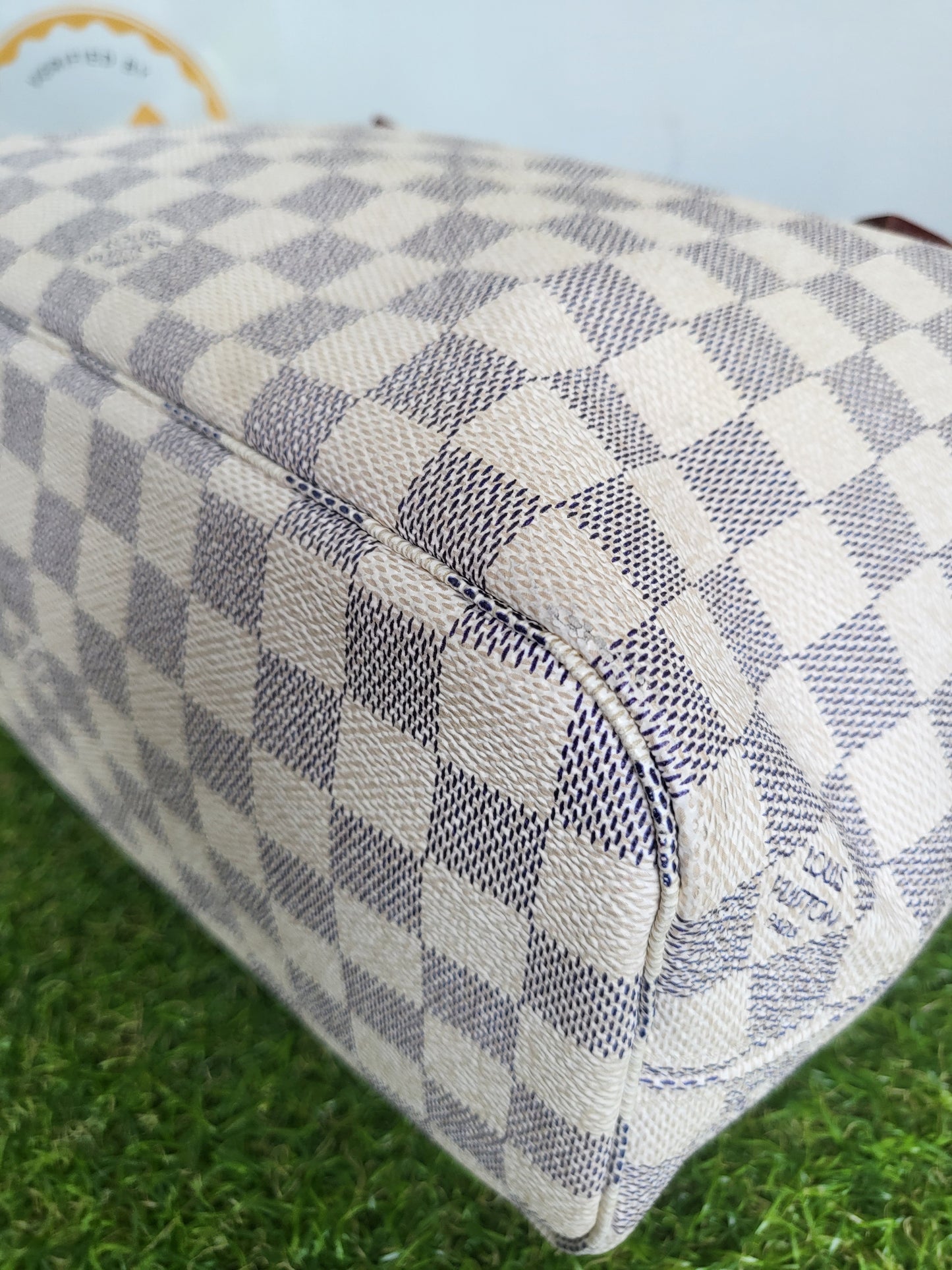Louis Vuitton Neverfull PM