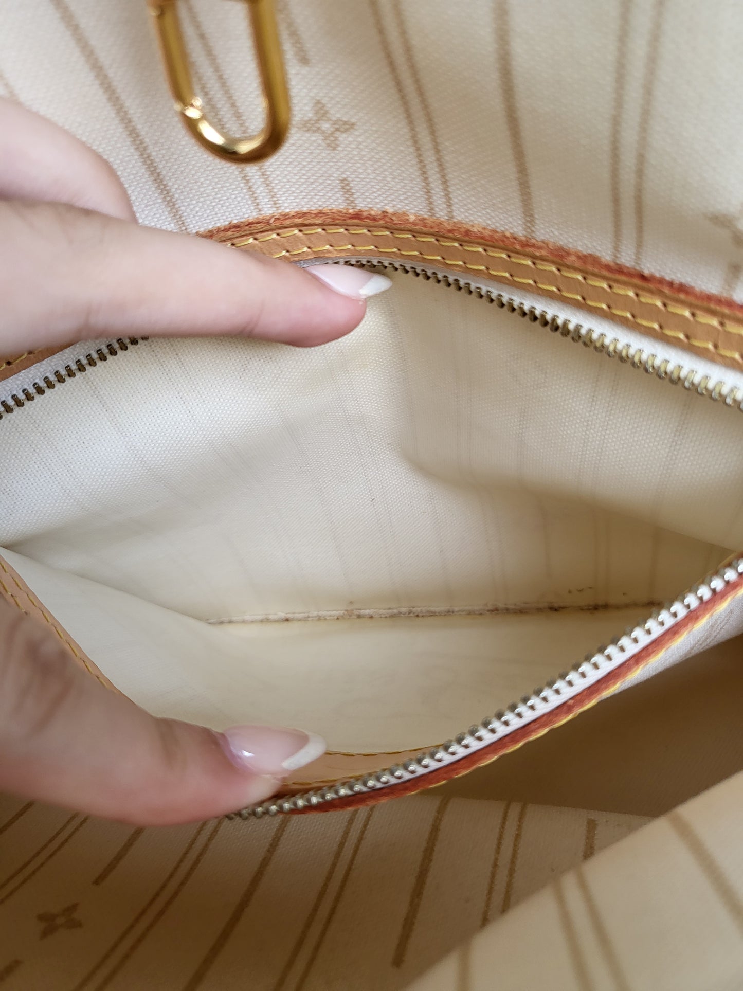 Louis Vuitton Neverfull PM
