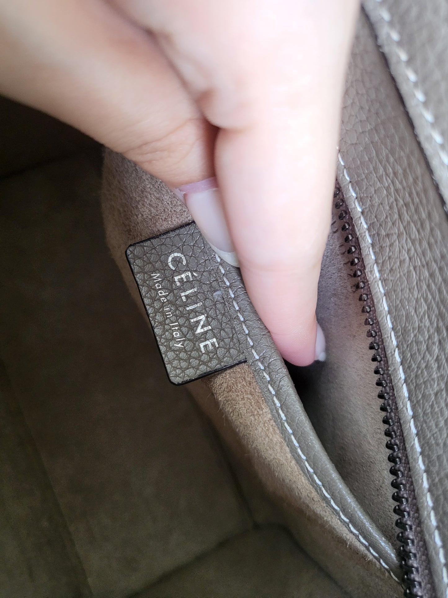 Celine Nano Luggage Souris