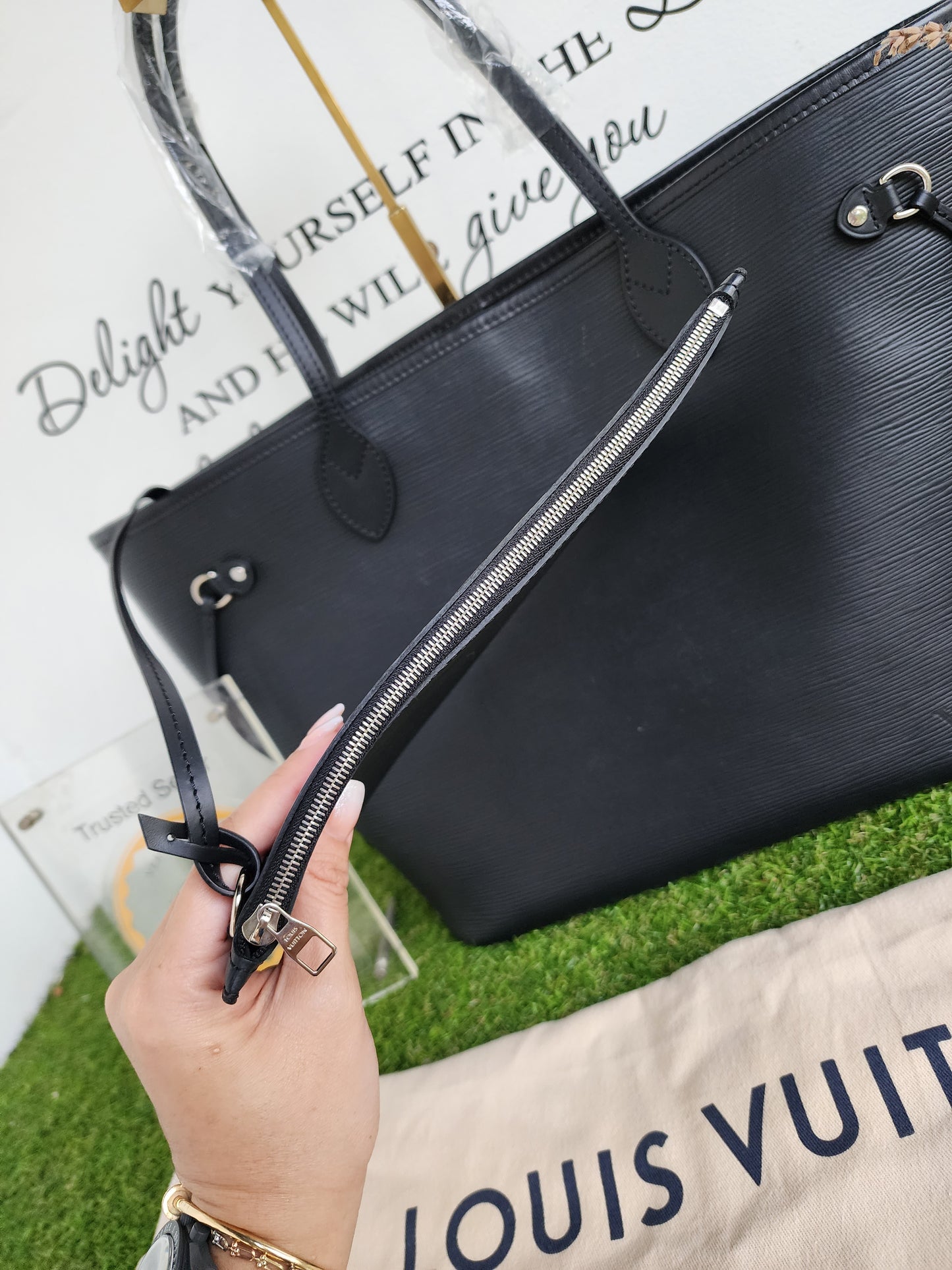 Louis Vuitton Neverfull MM Epi