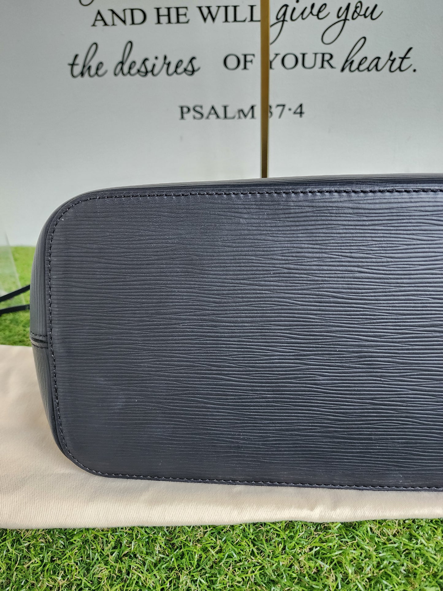 Louis Vuitton Neverfull MM Epi
