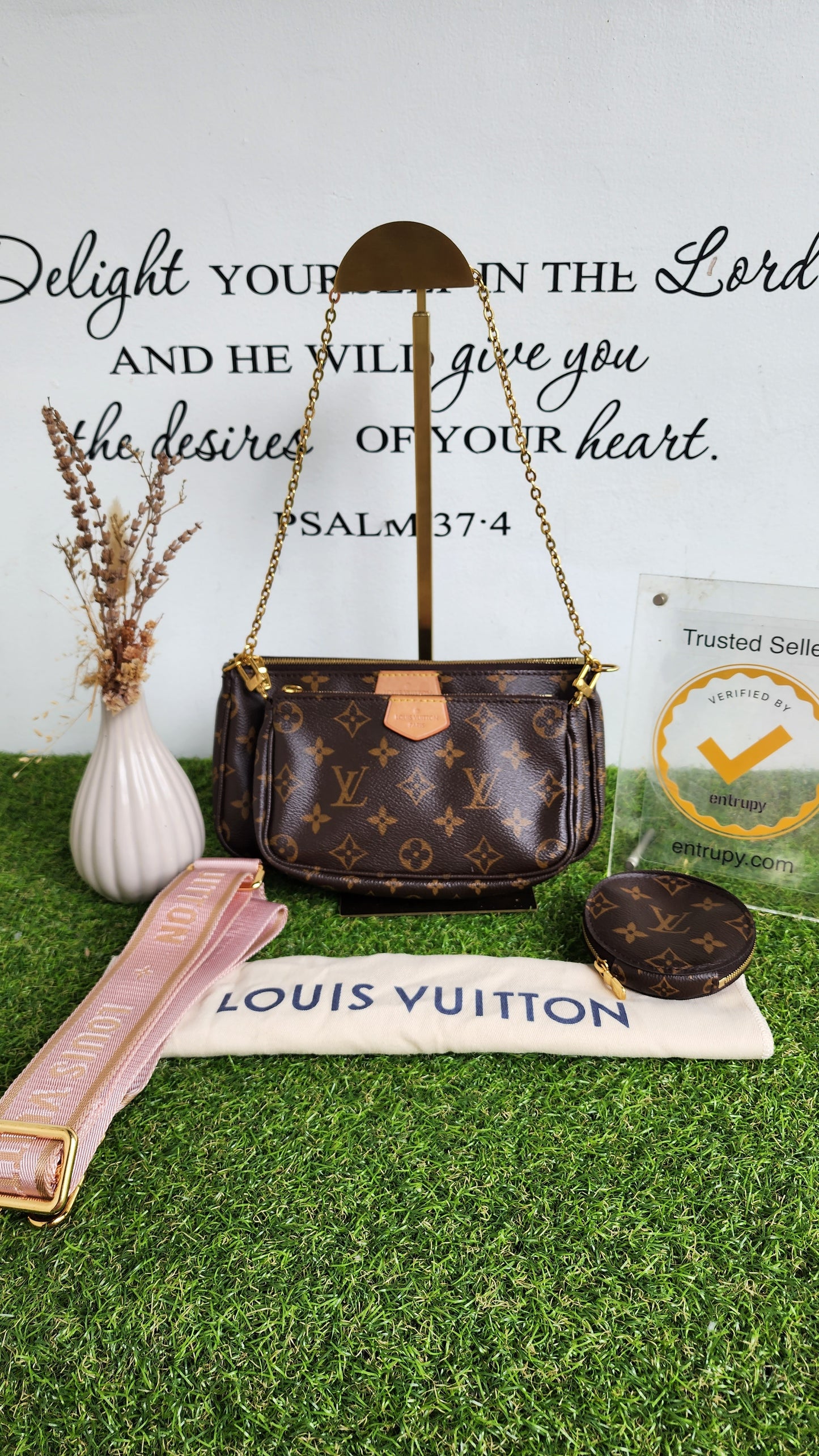 Louis Vuitton Multi Pochette