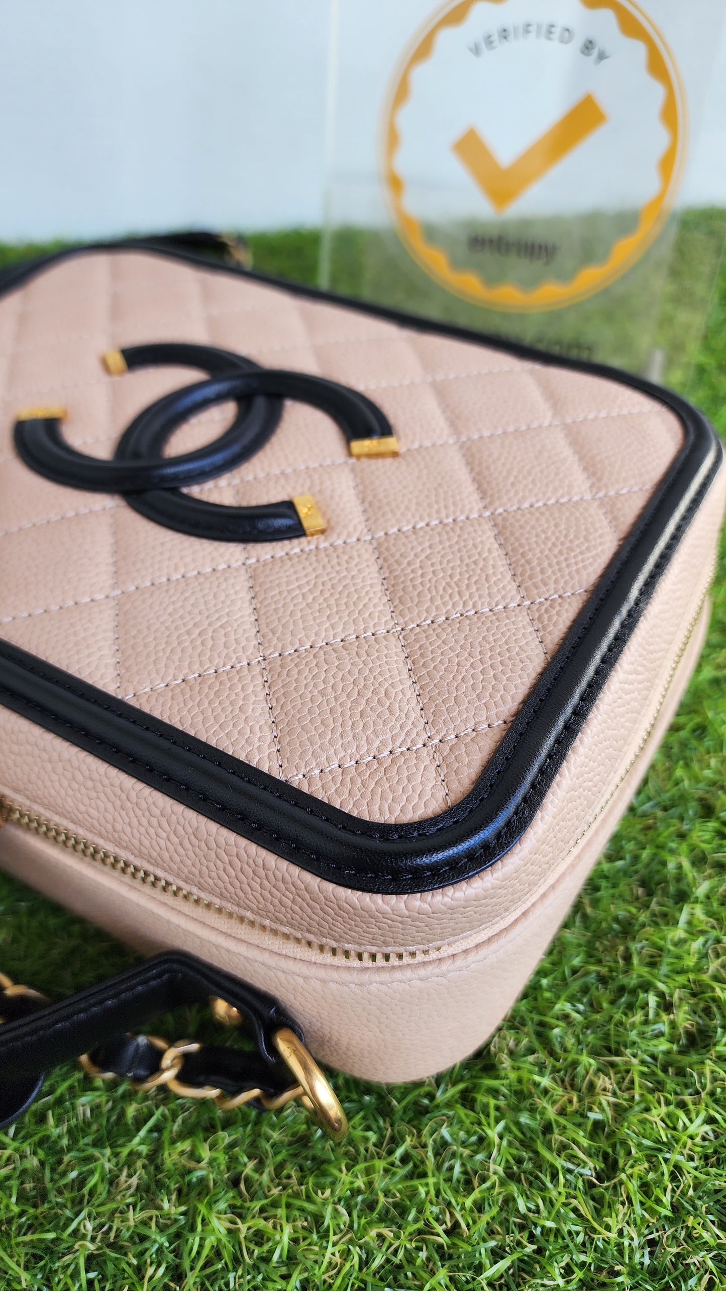 CHANEL VANITY CASE MEDIUM