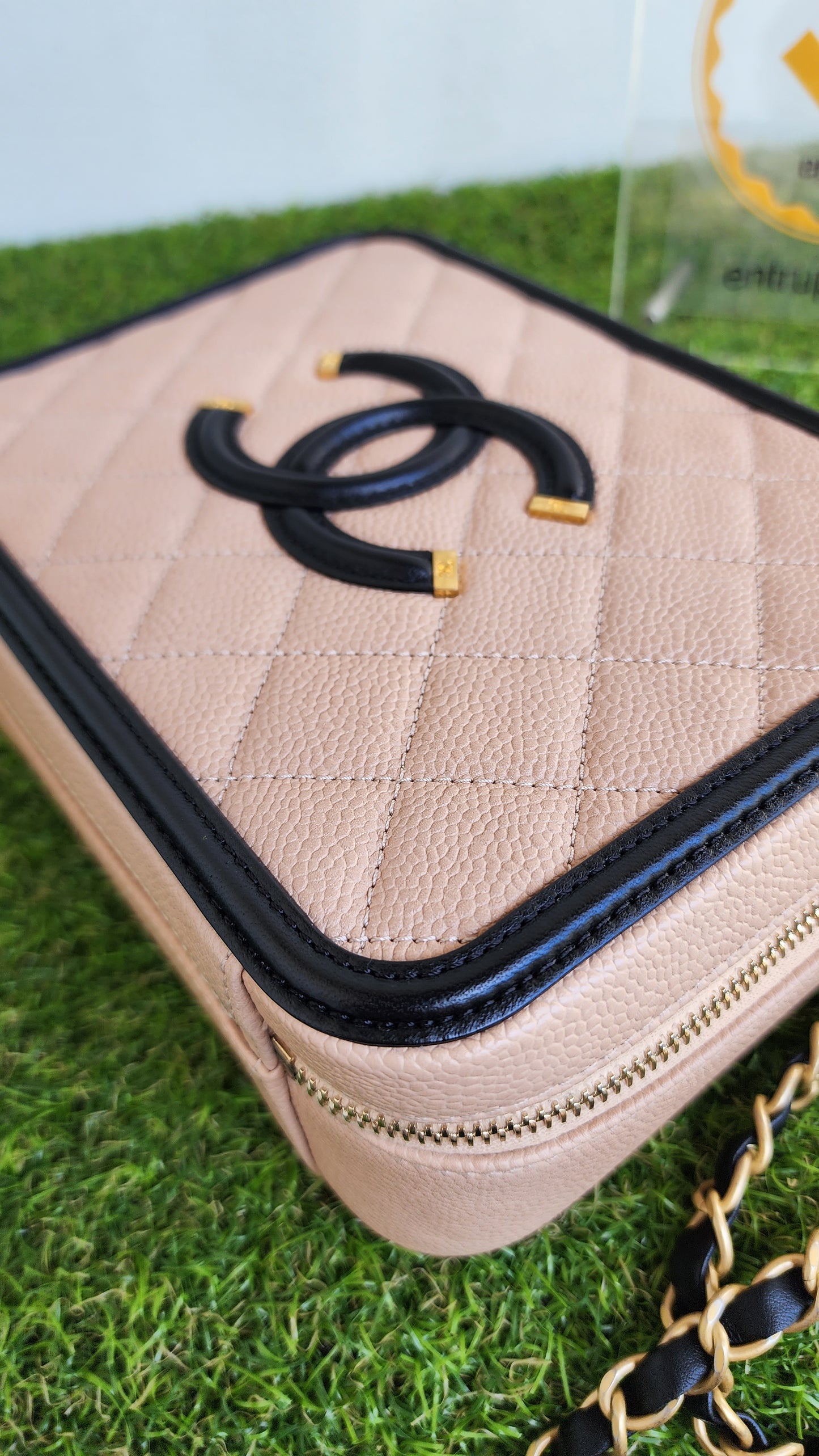 CHANEL VANITY CASE MEDIUM