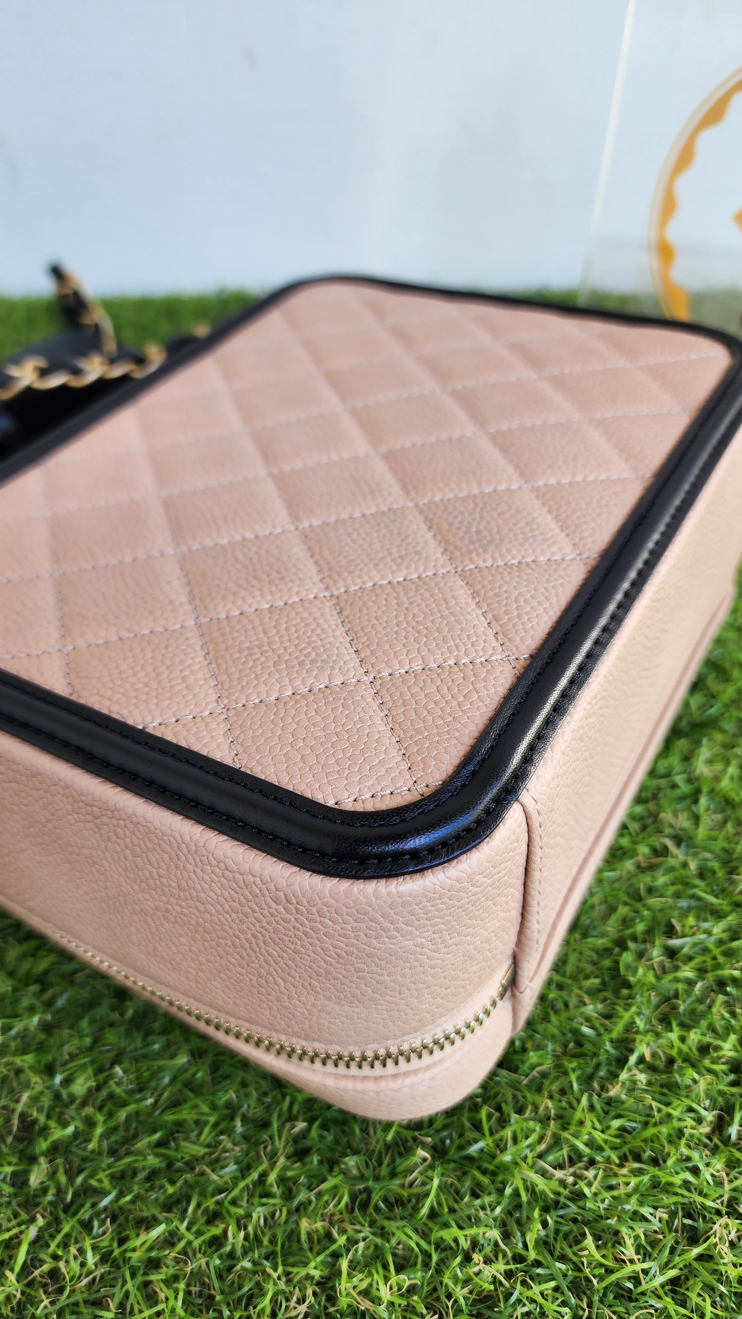 CHANEL VANITY CASE MEDIUM