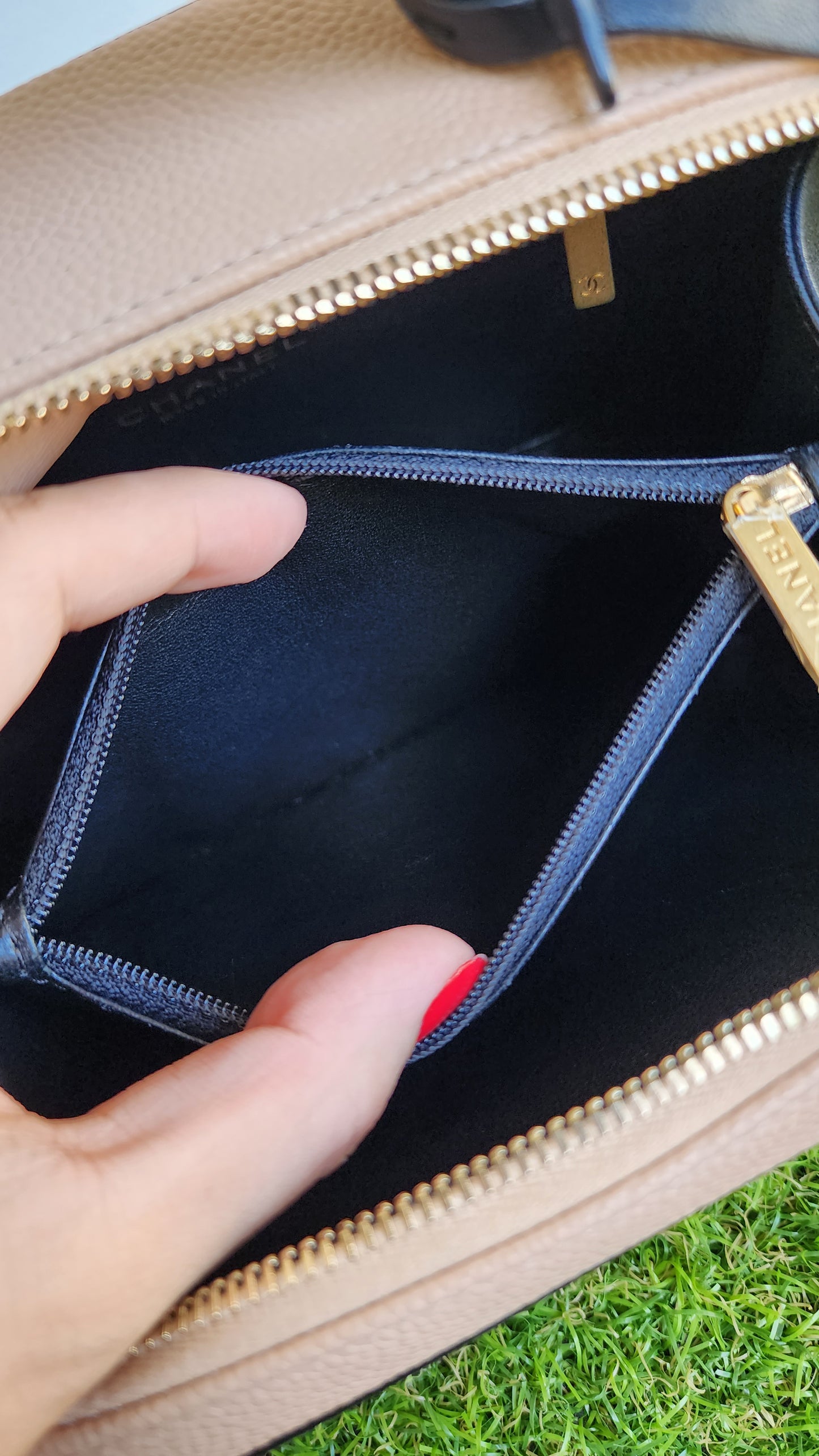 CHANEL VANITY CASE MEDIUM