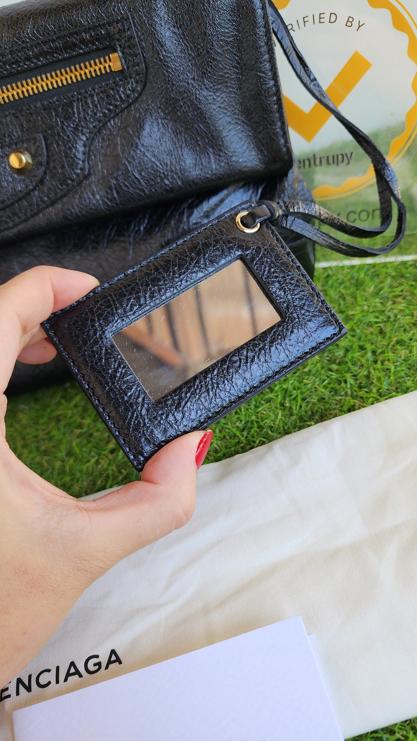 BRANDNEW BALENCIAGA CLUTCH
