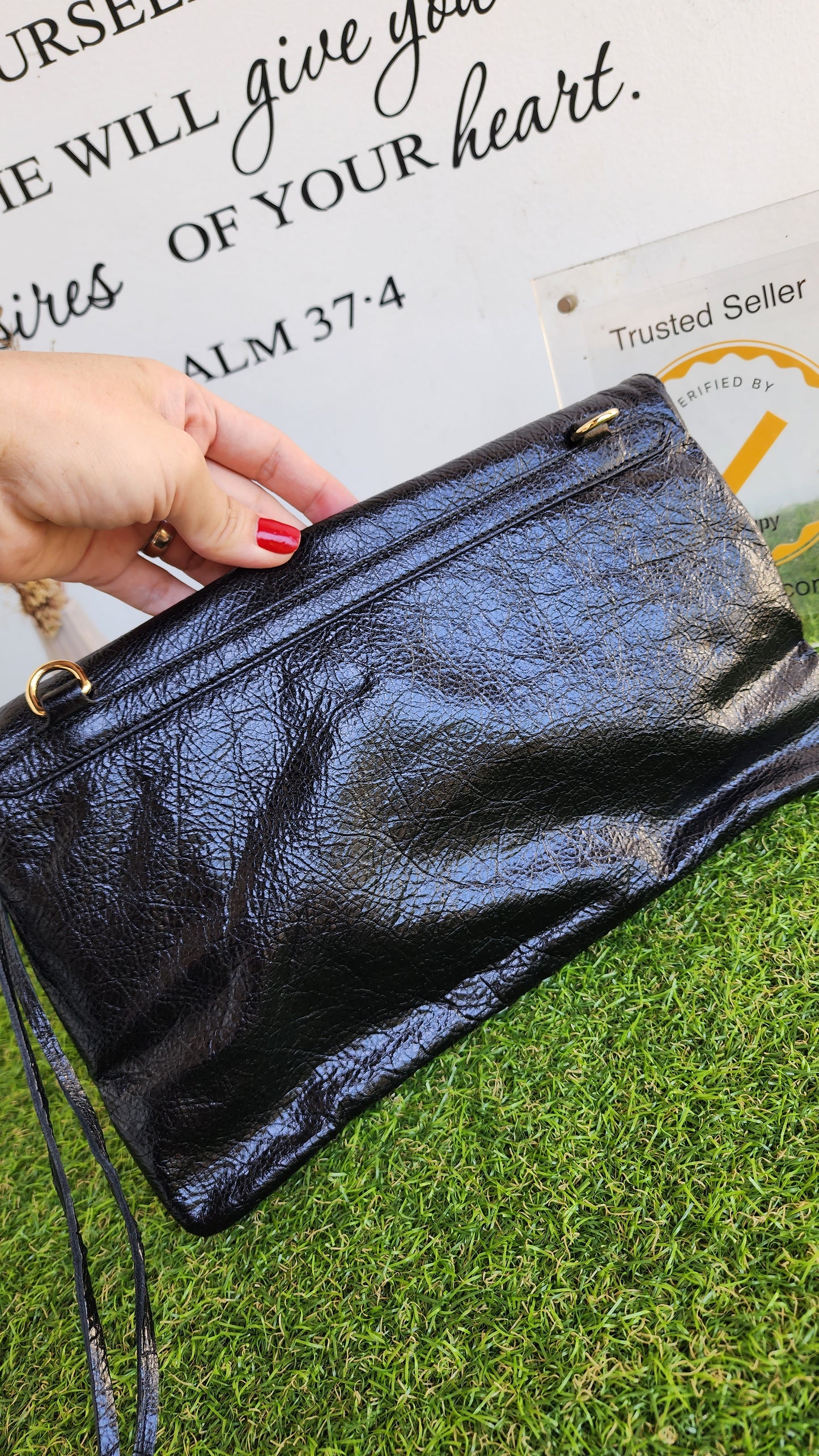 BRANDNEW BALENCIAGA CLUTCH