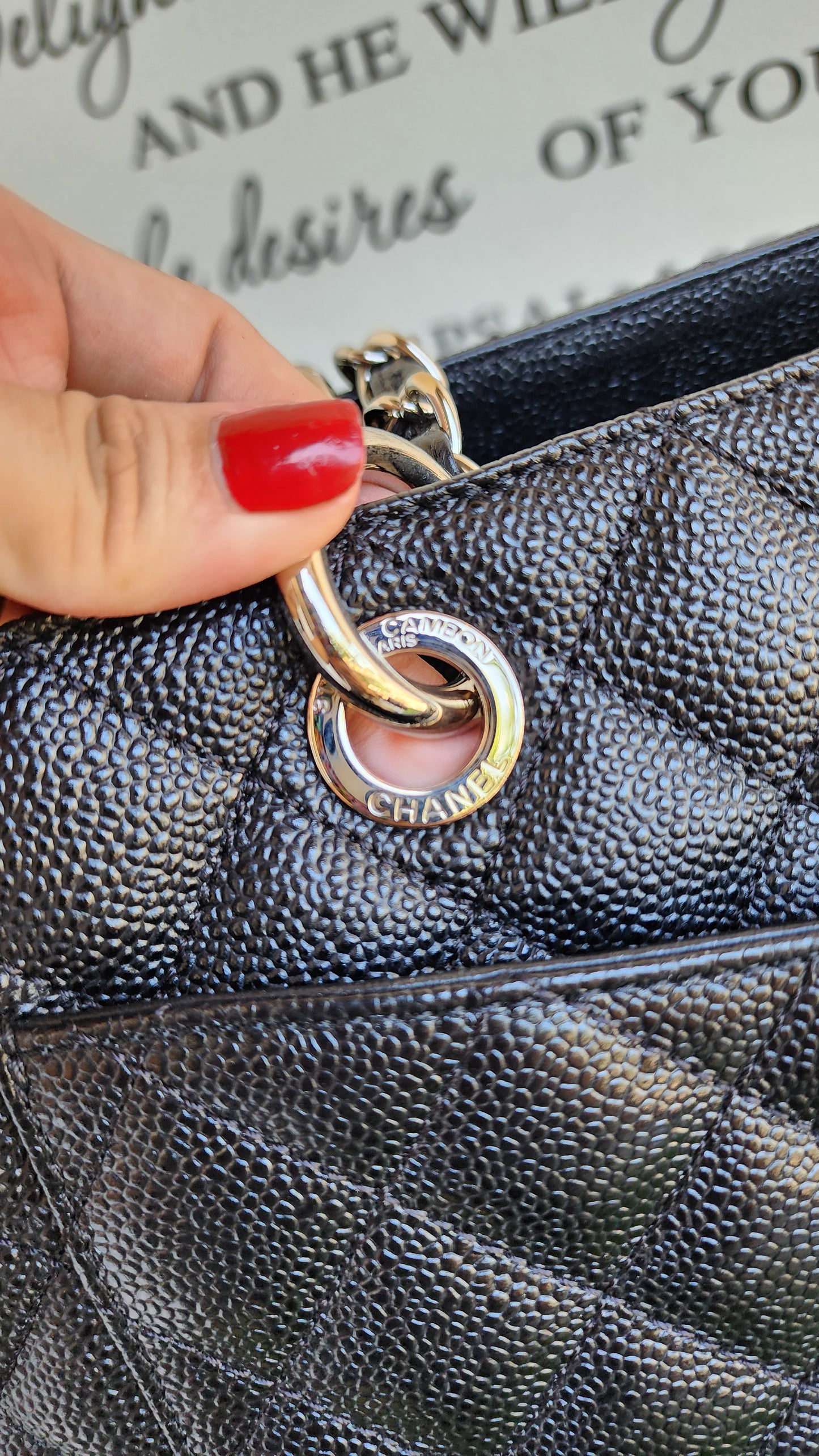 CHANEL GST BLACK SHW