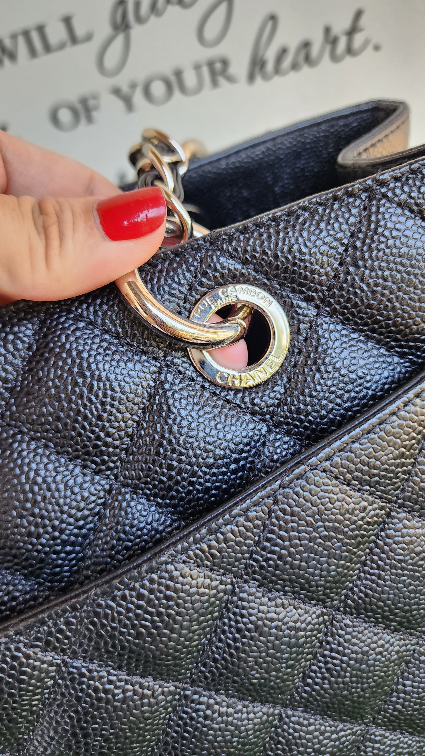CHANEL GST BLACK SHW