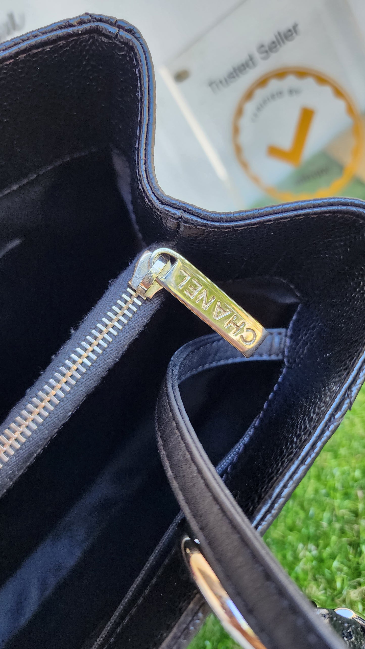 CHANEL GST BLACK SHW