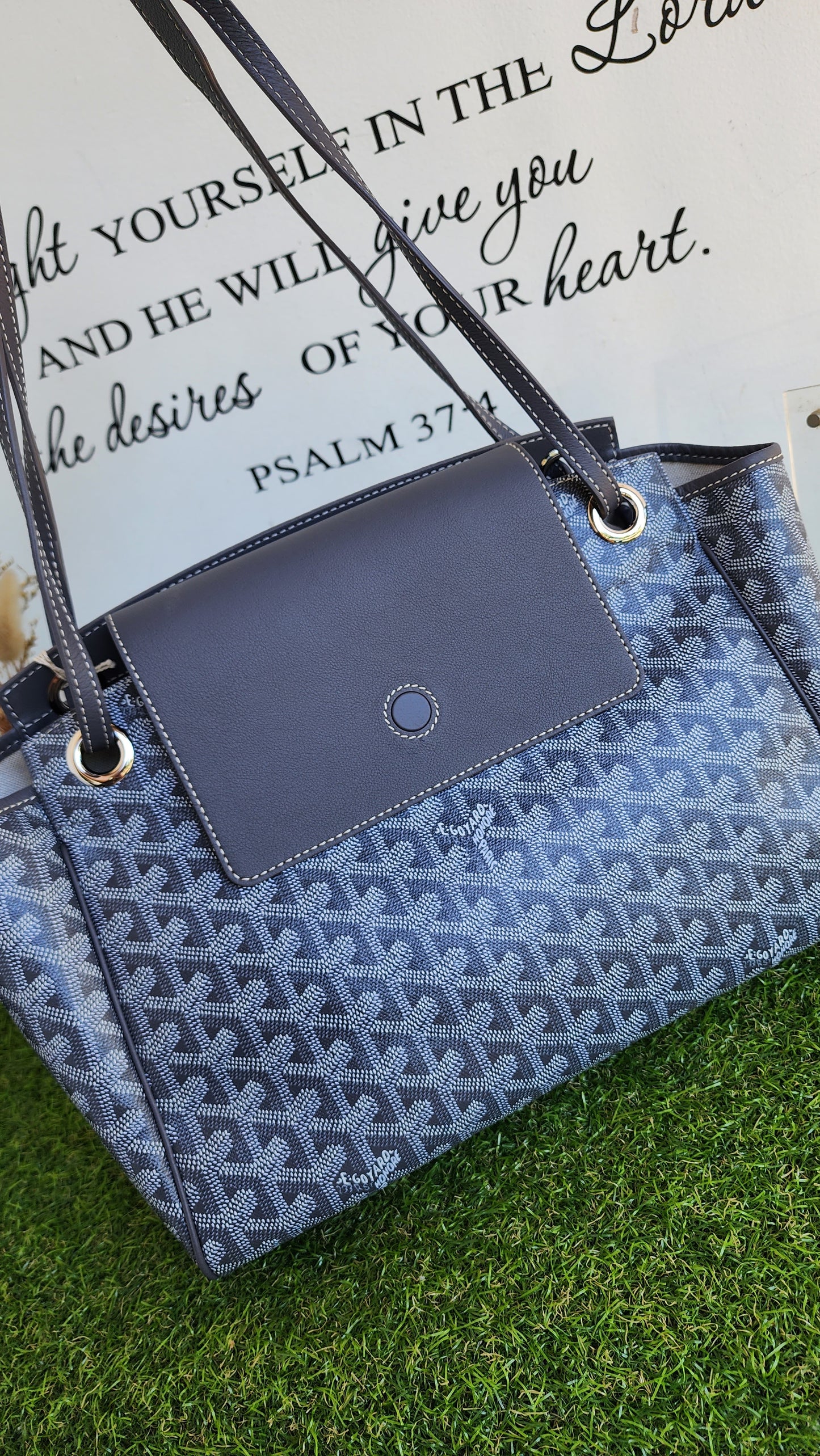 BRANDNEW GOYARD ROUETTE GRAY