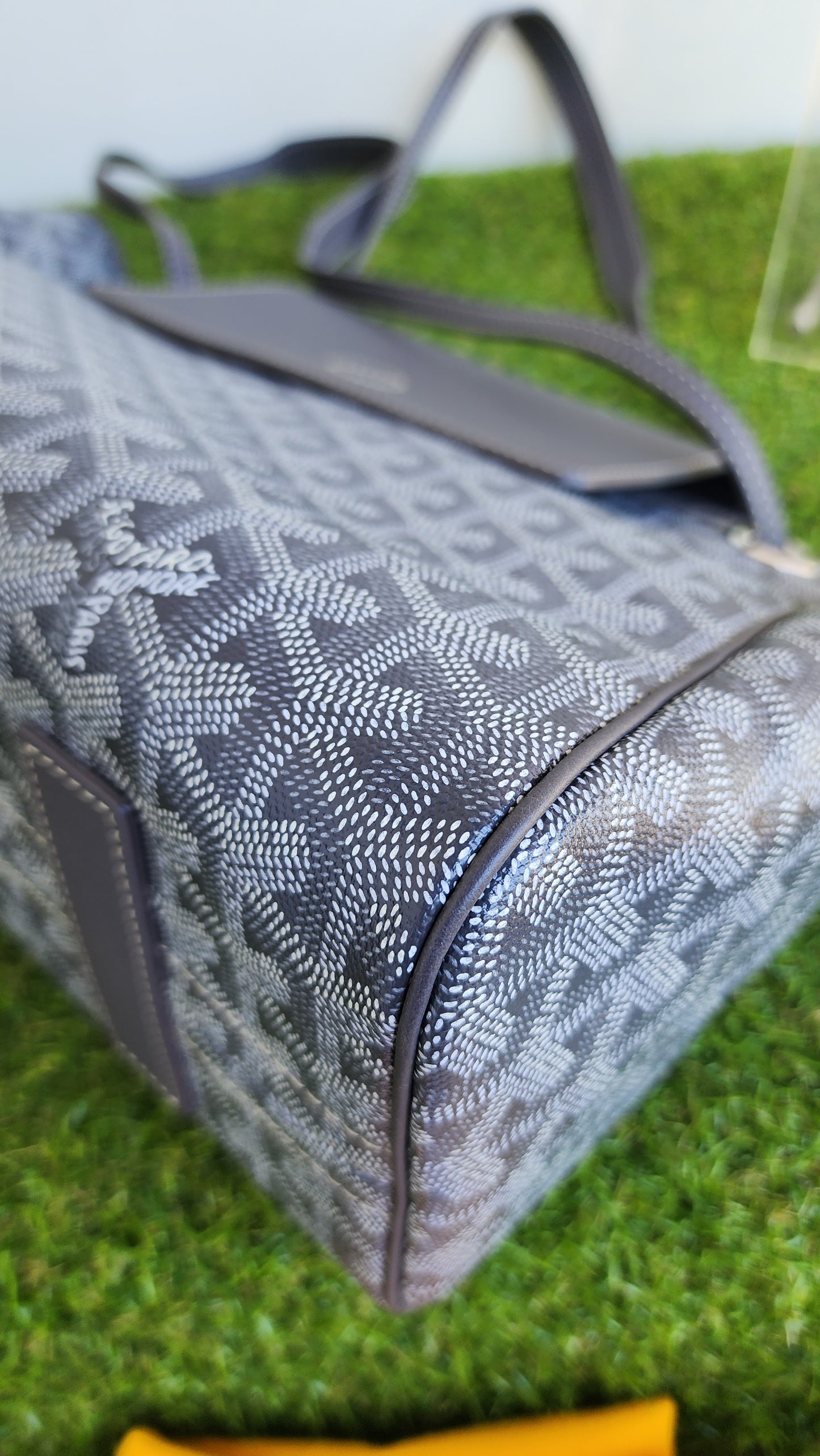 BRANDNEW GOYARD ROUETTE GRAY