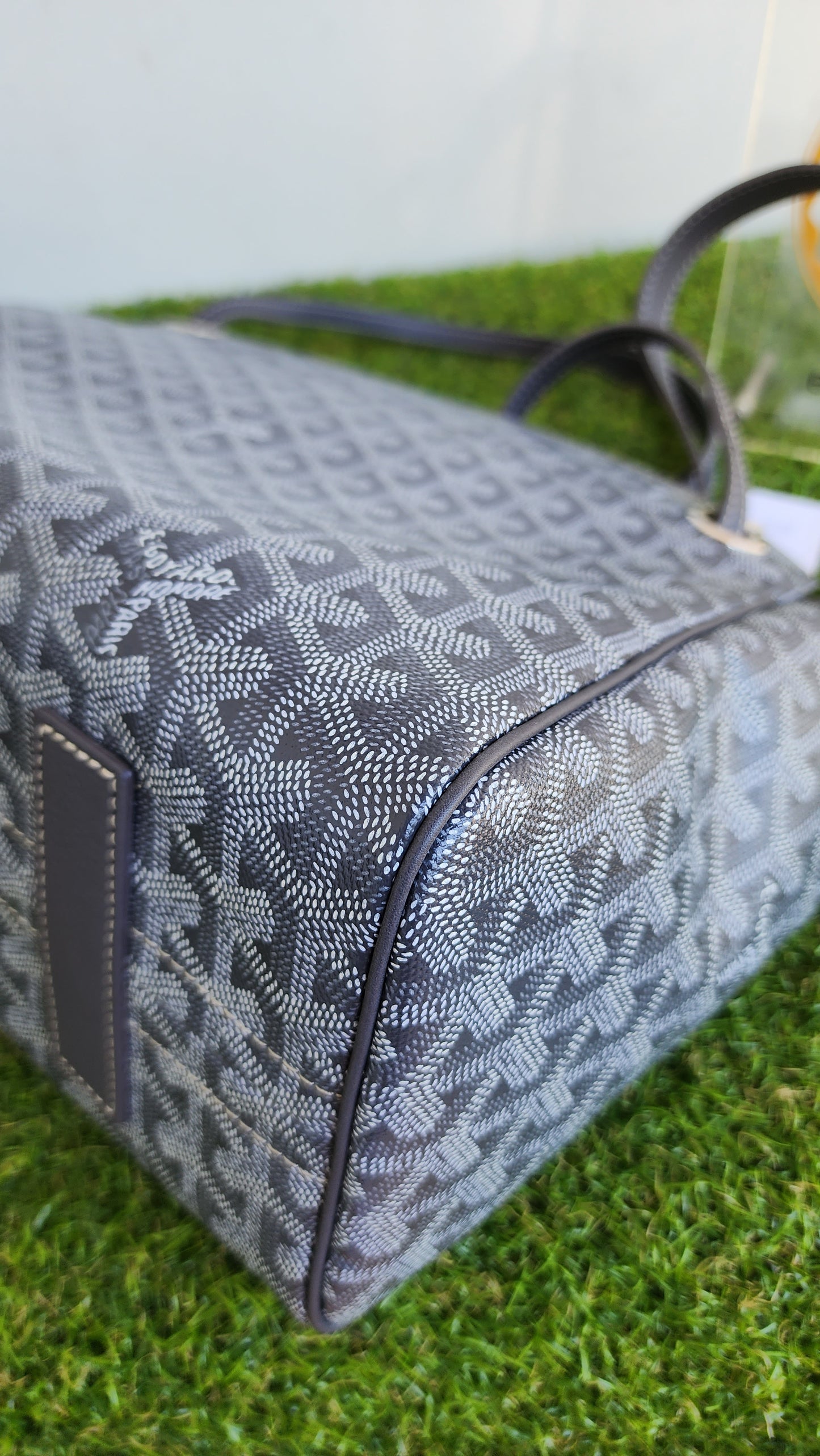 BRANDNEW GOYARD ROUETTE GRAY